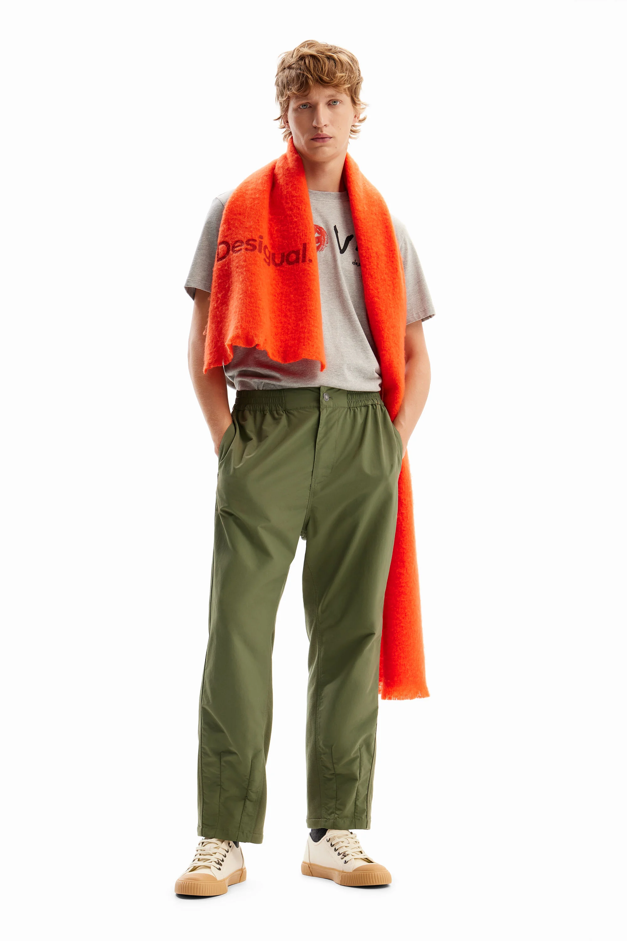 Pantal&oacute;n h&iacute;brido pliegues