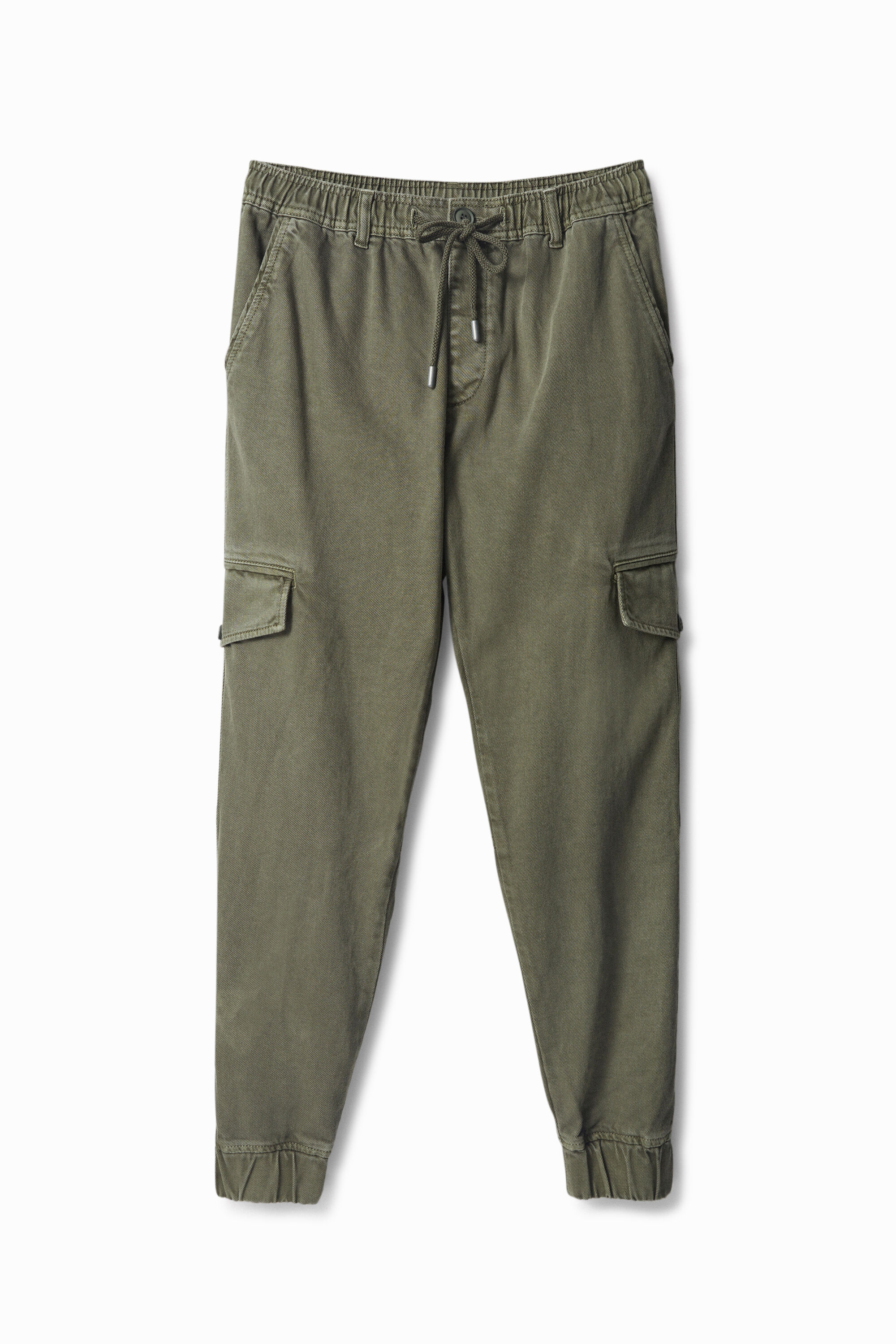 Pantal&oacute;n jogger bolsillos