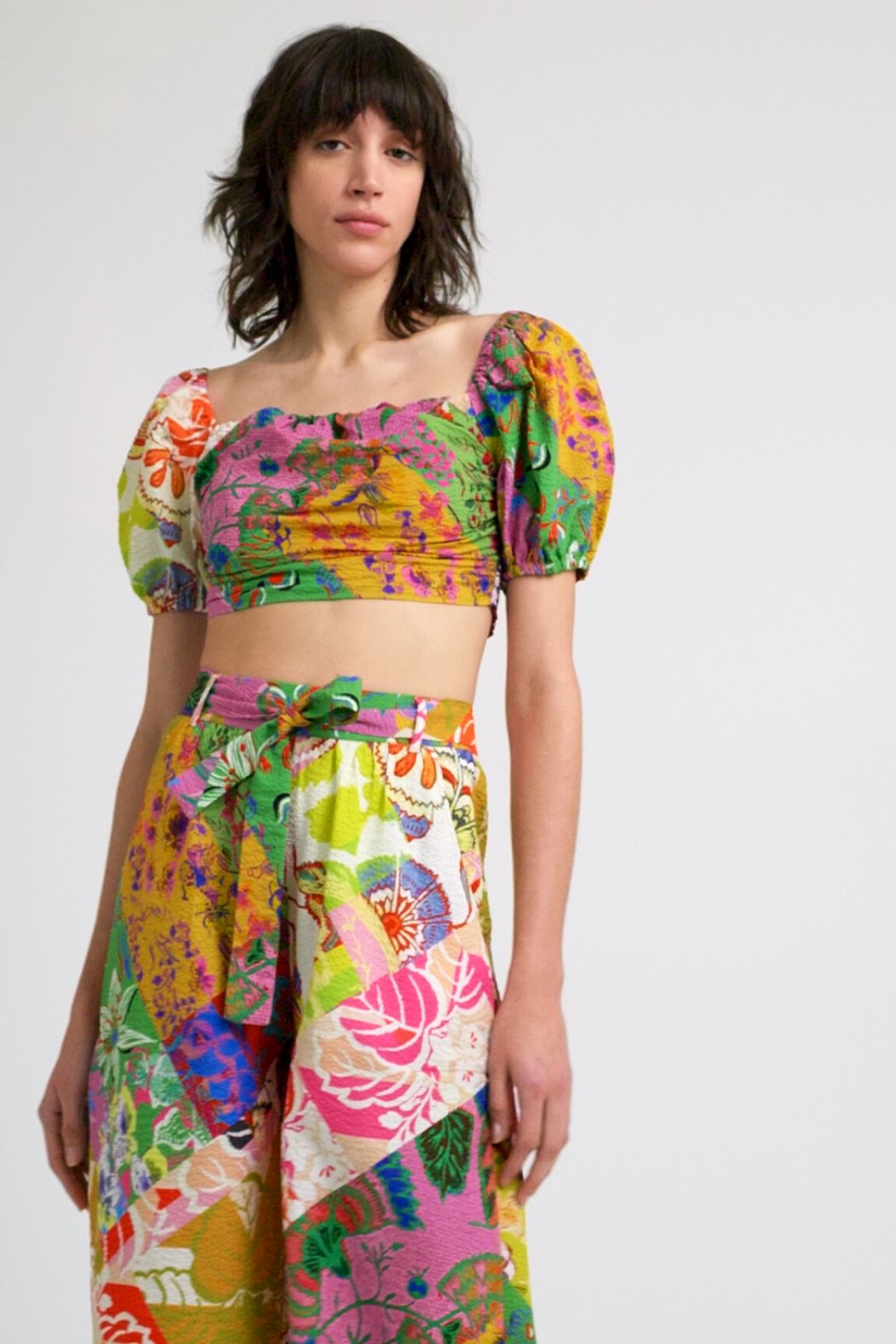 Blusa cropped M. Christian Lacroix