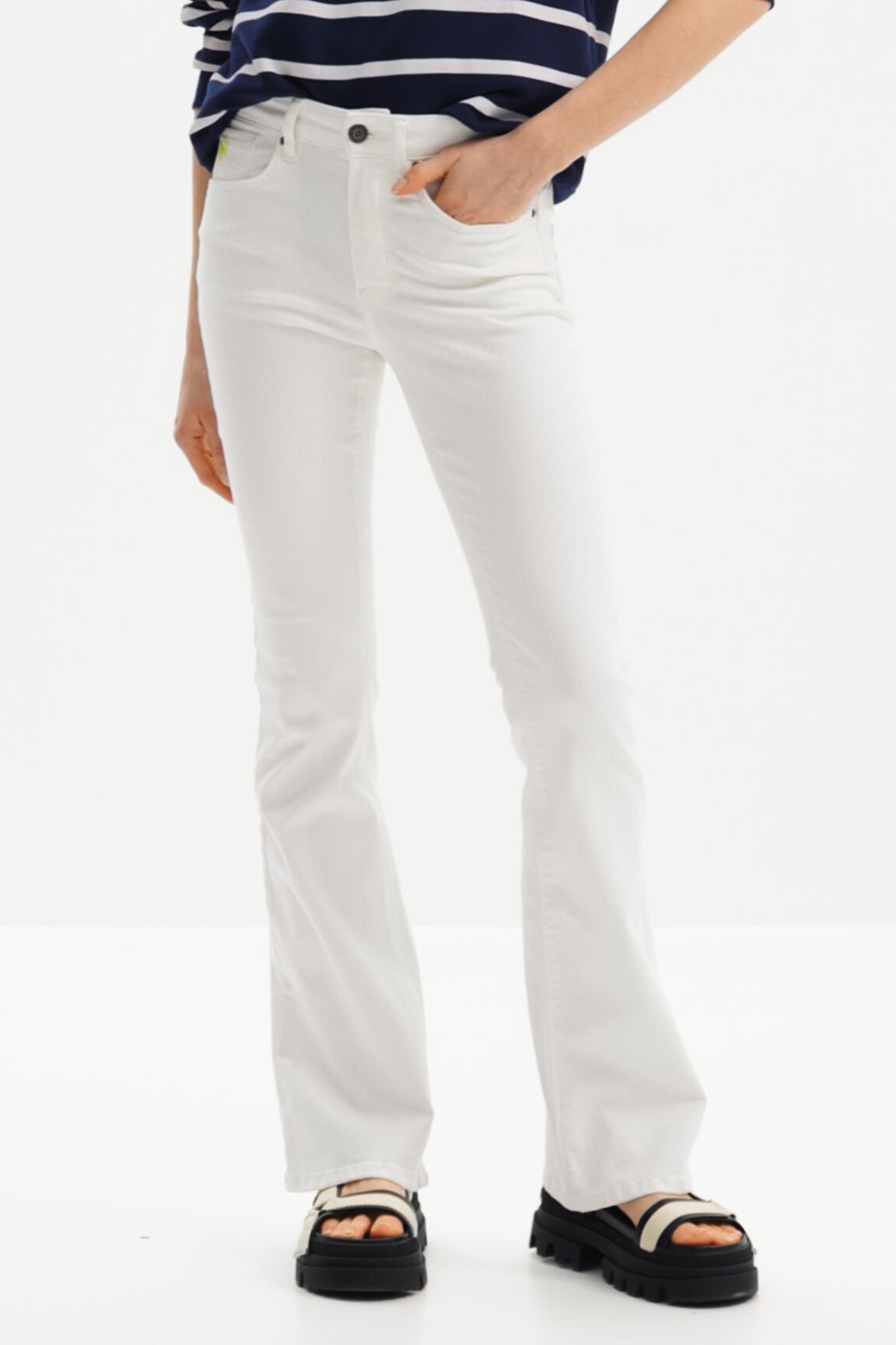 Vaqueros Flare push-up