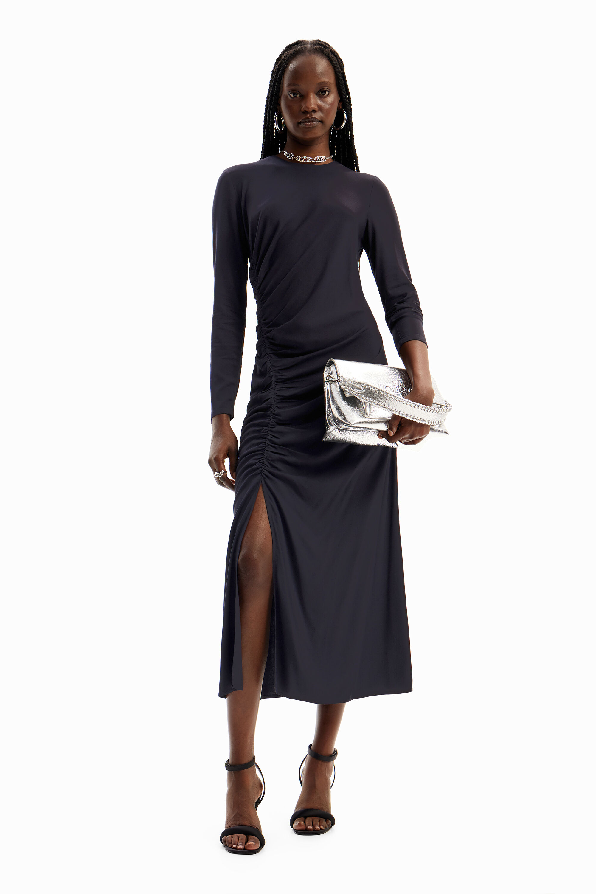 Vestido midi fruncido
