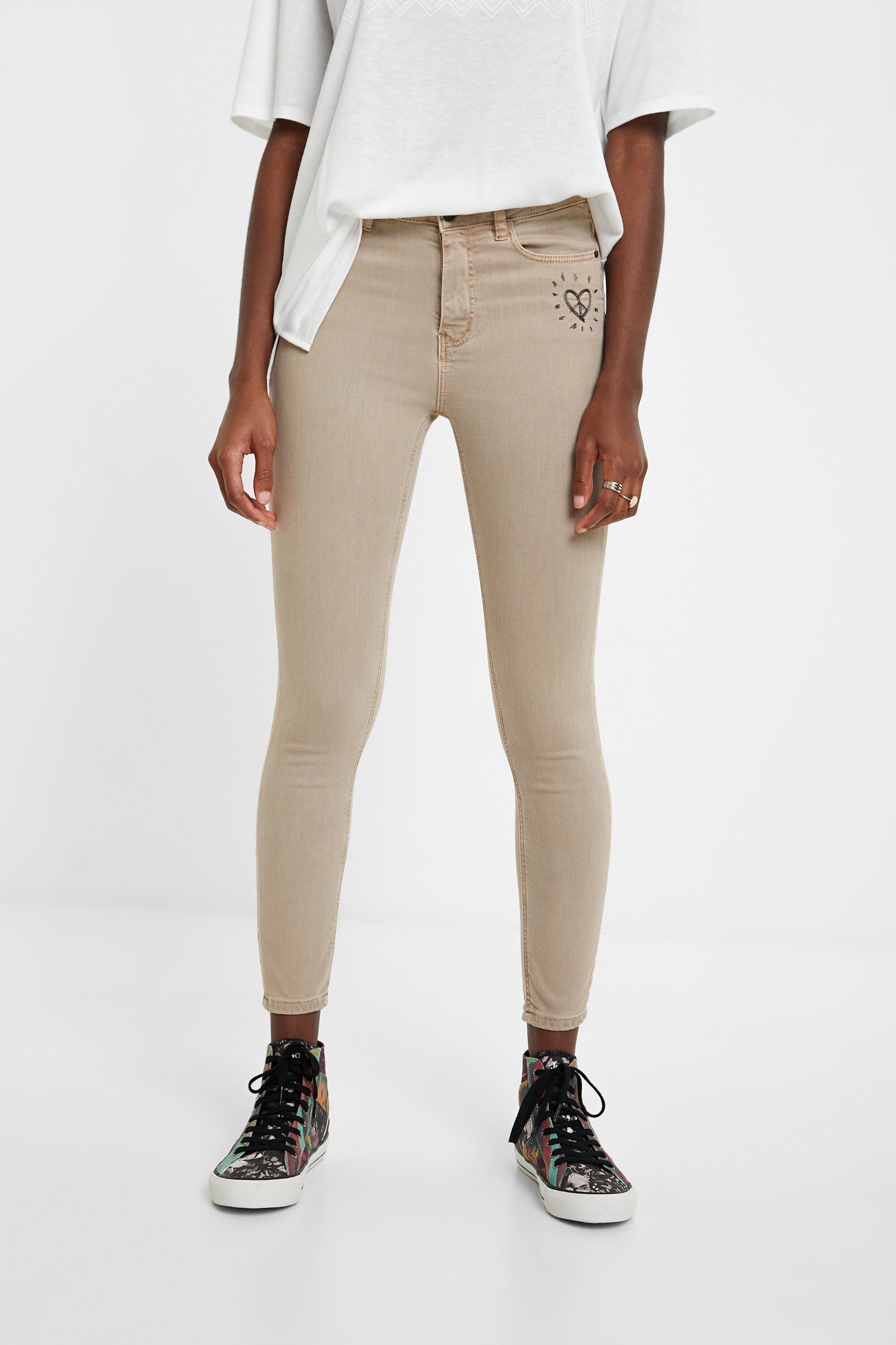 Pantal&oacute;n vaquero skinny tobillero