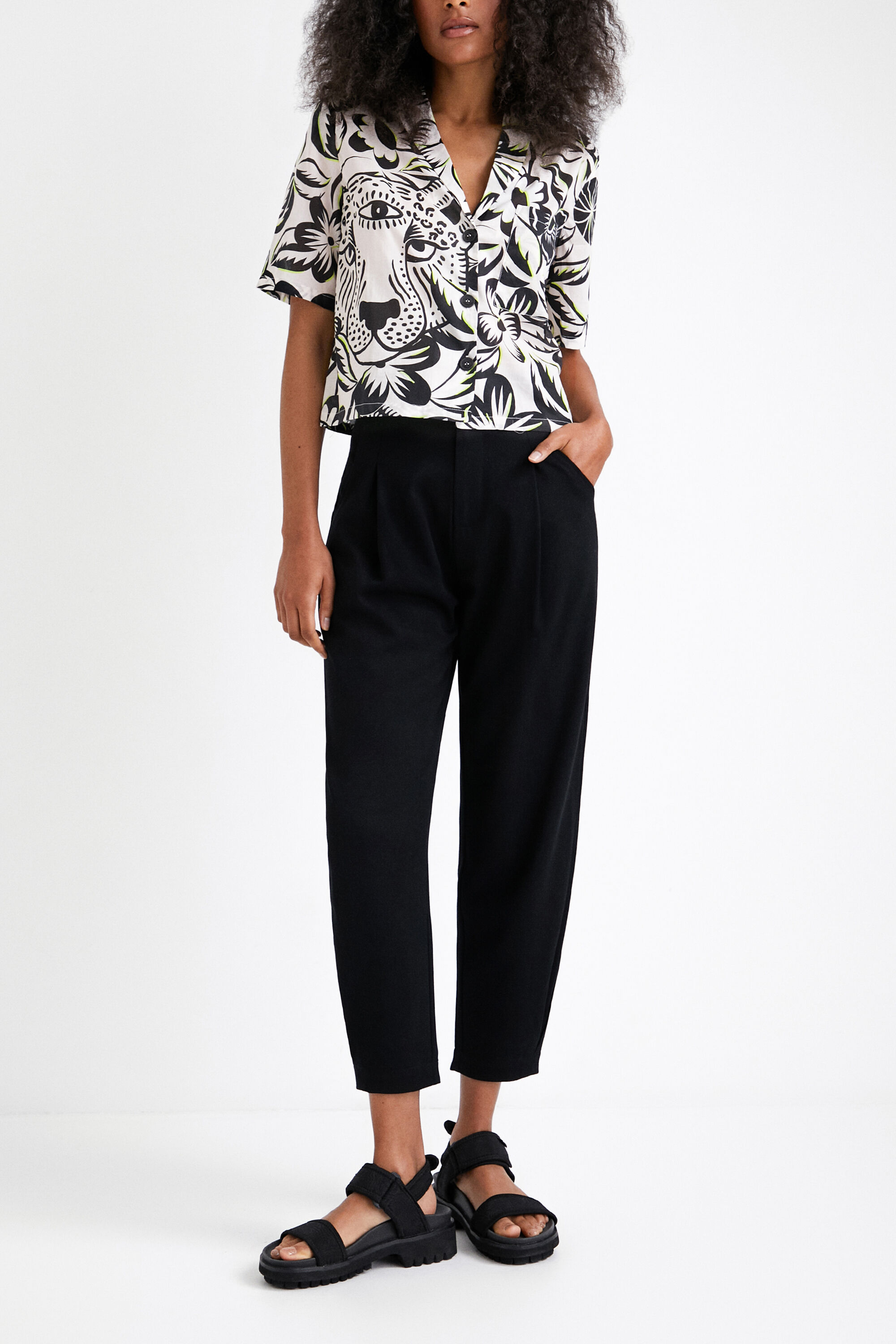 Camisa cropped jungla