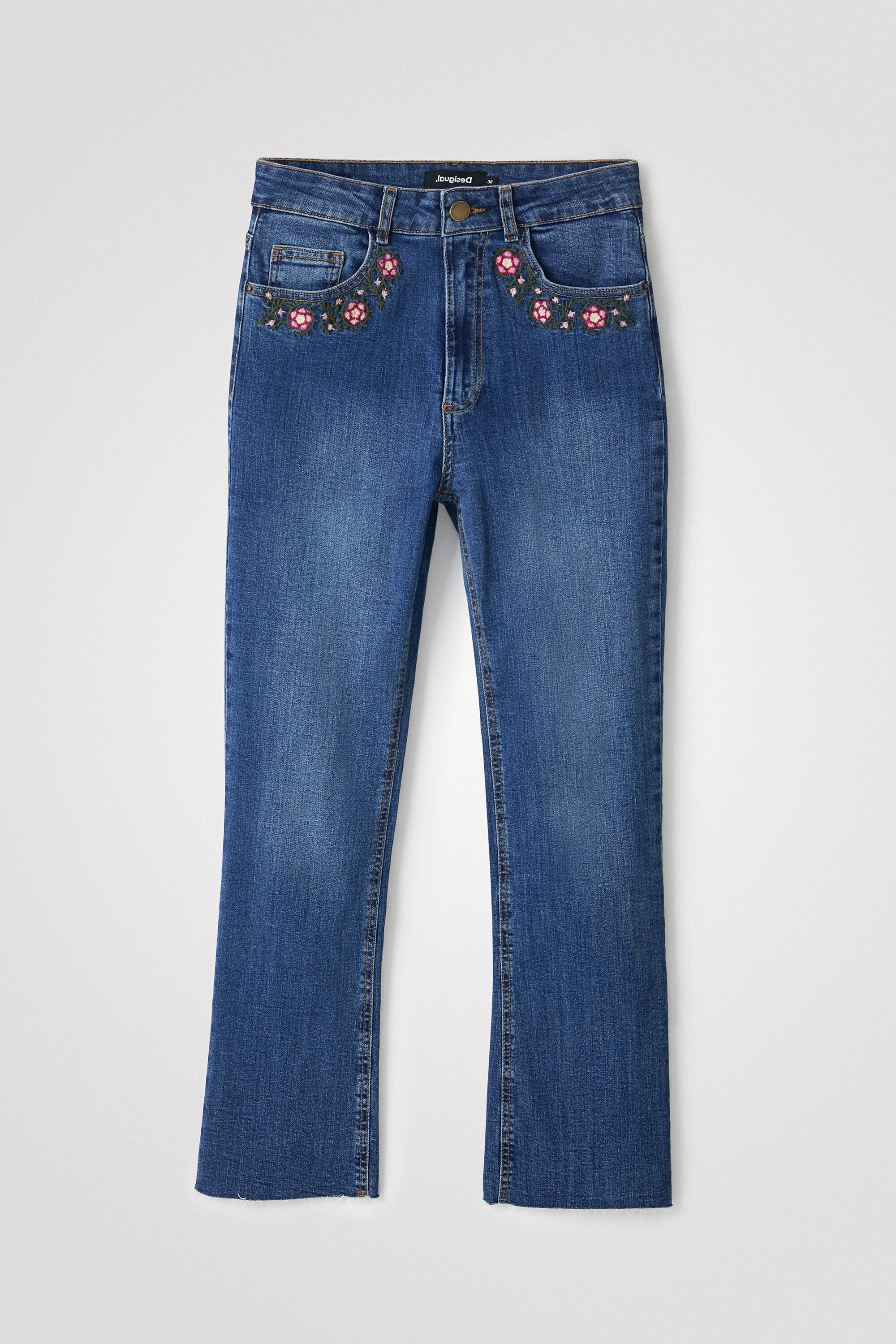 Vaquero Flare cropped