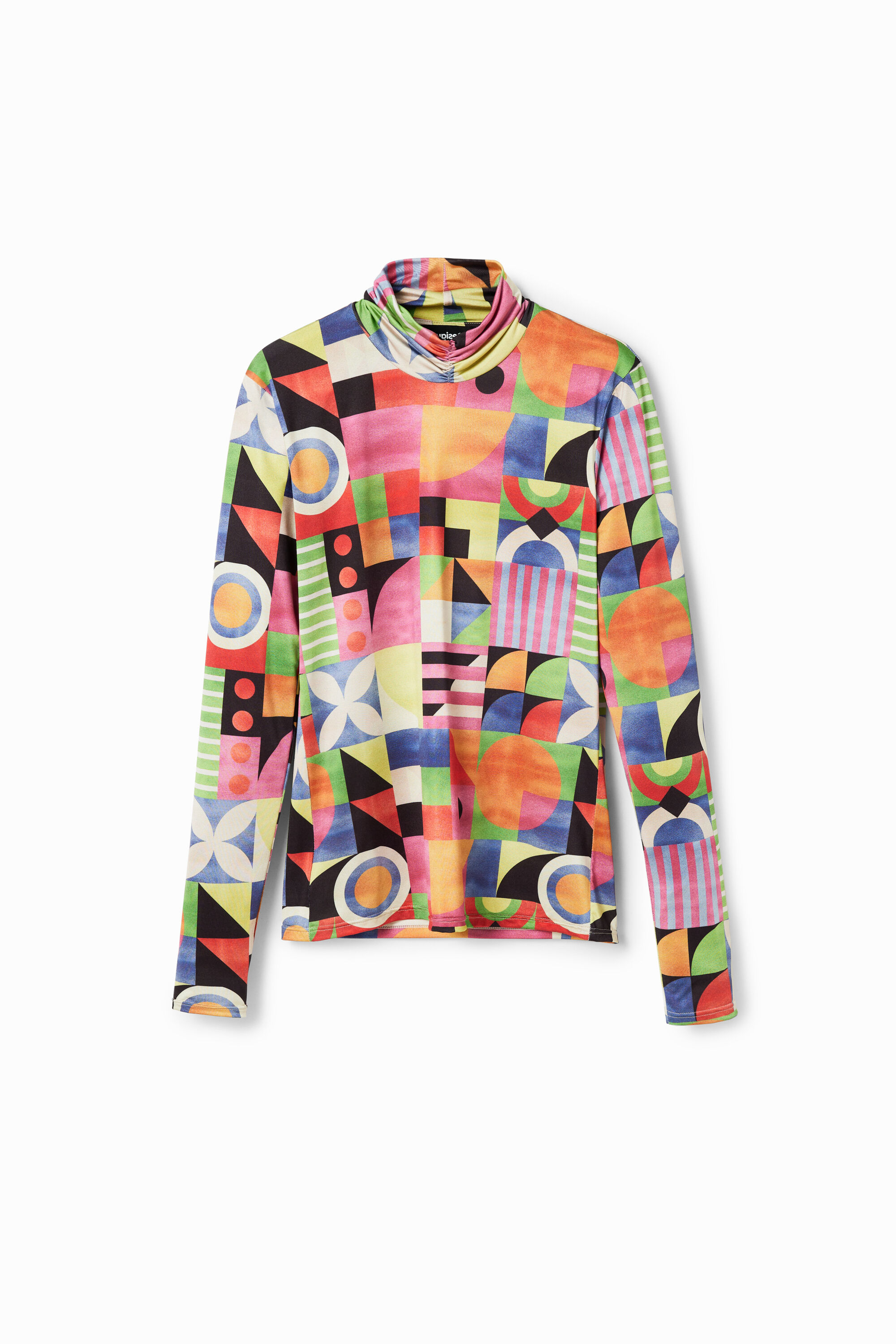 Camiseta geom&eacute;trica cuello alto