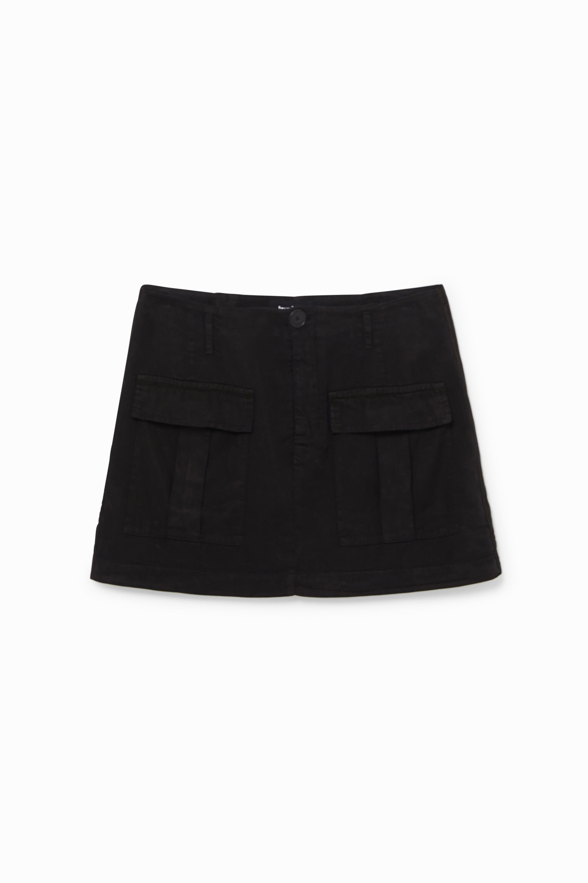Falda corta slim bolsillos