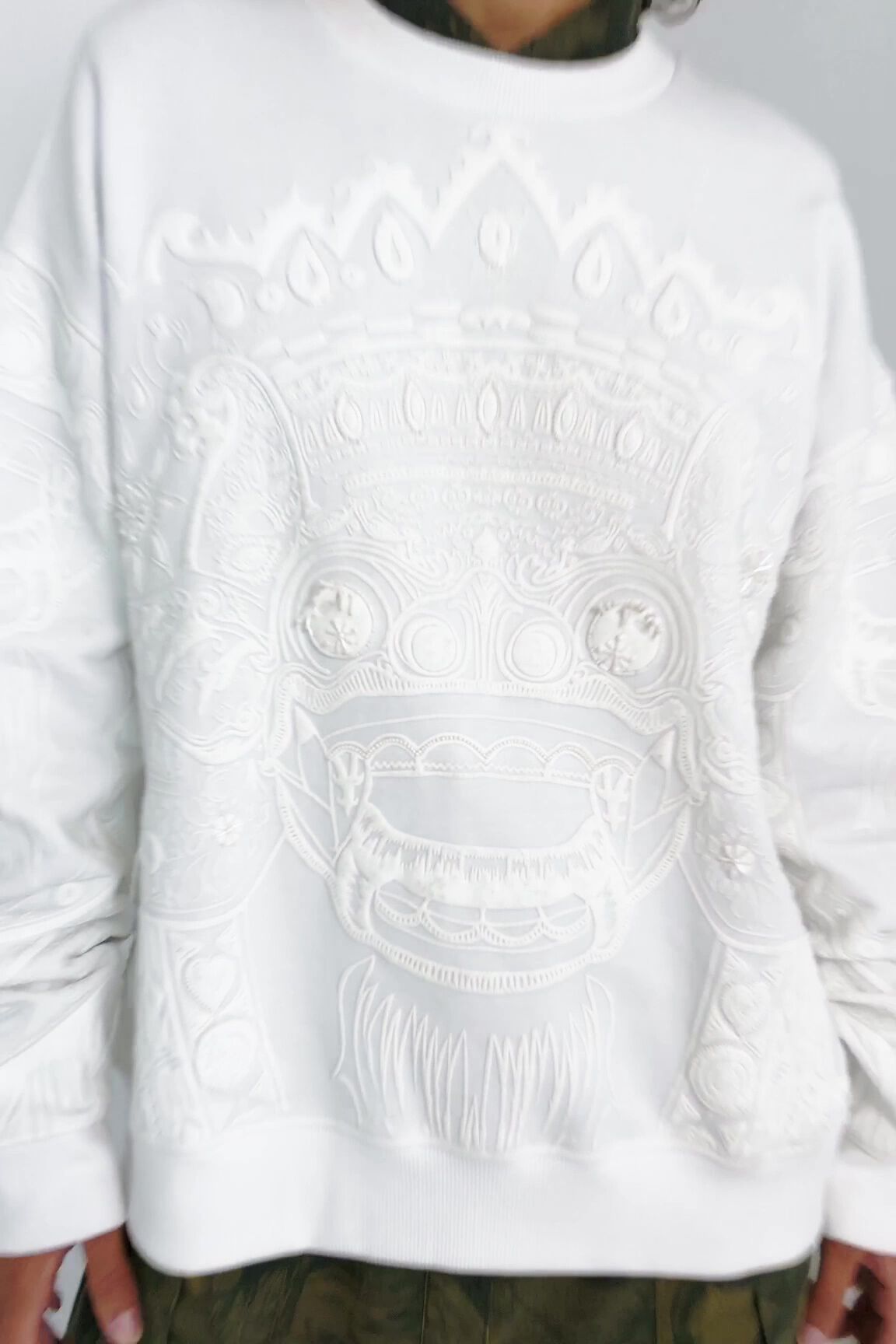 Sudadera oversize balinesa
