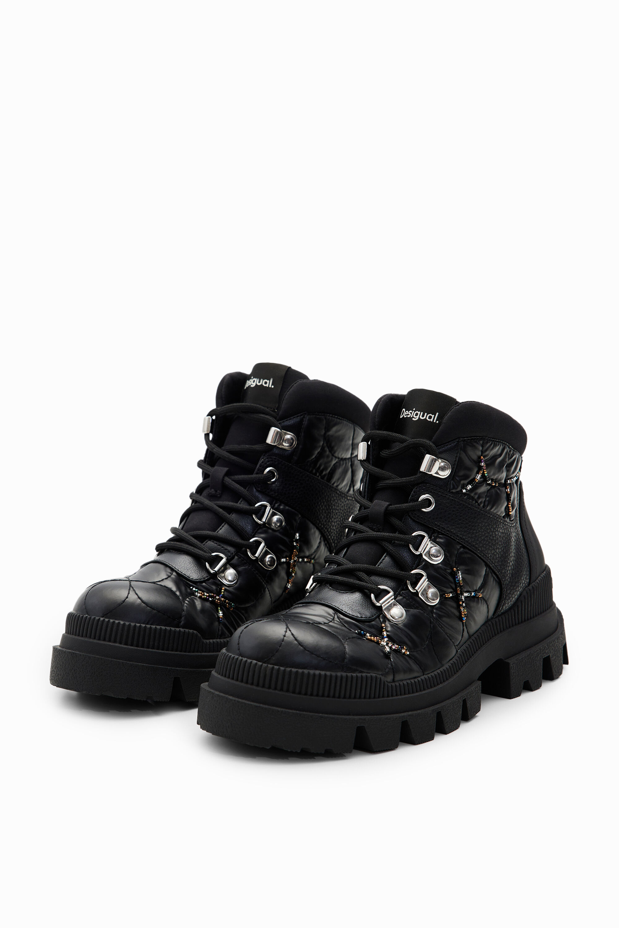Botas trekking abalorios