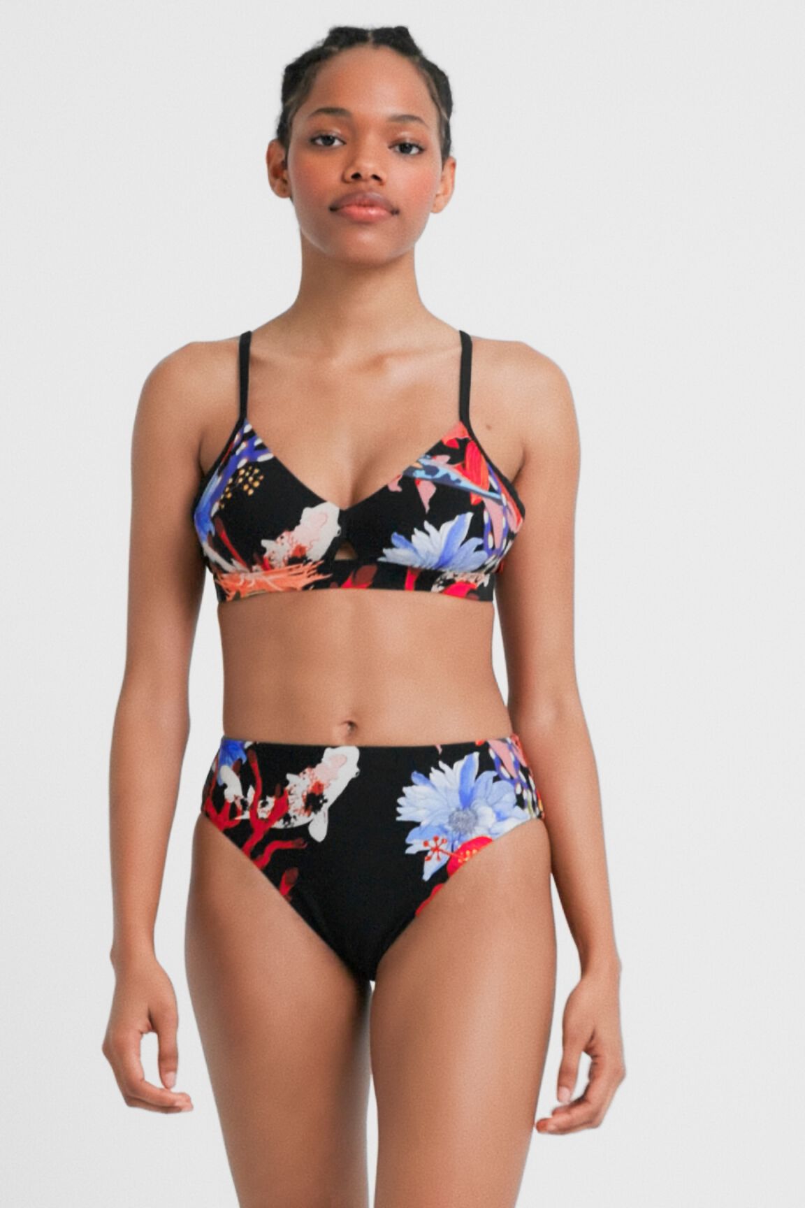 Top bikini tri&aacute;ngulo corales