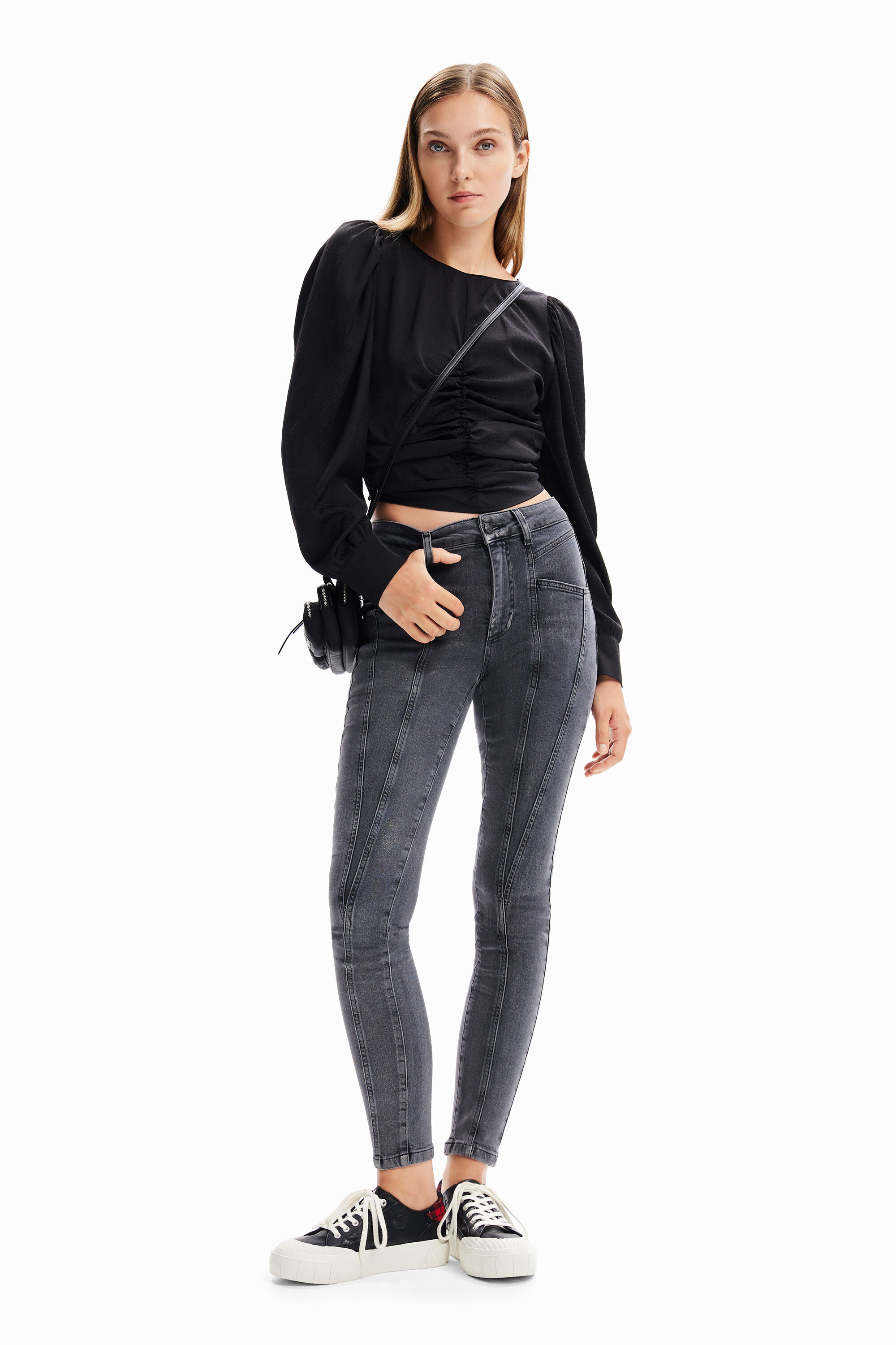 Blusa fruncida jacquard