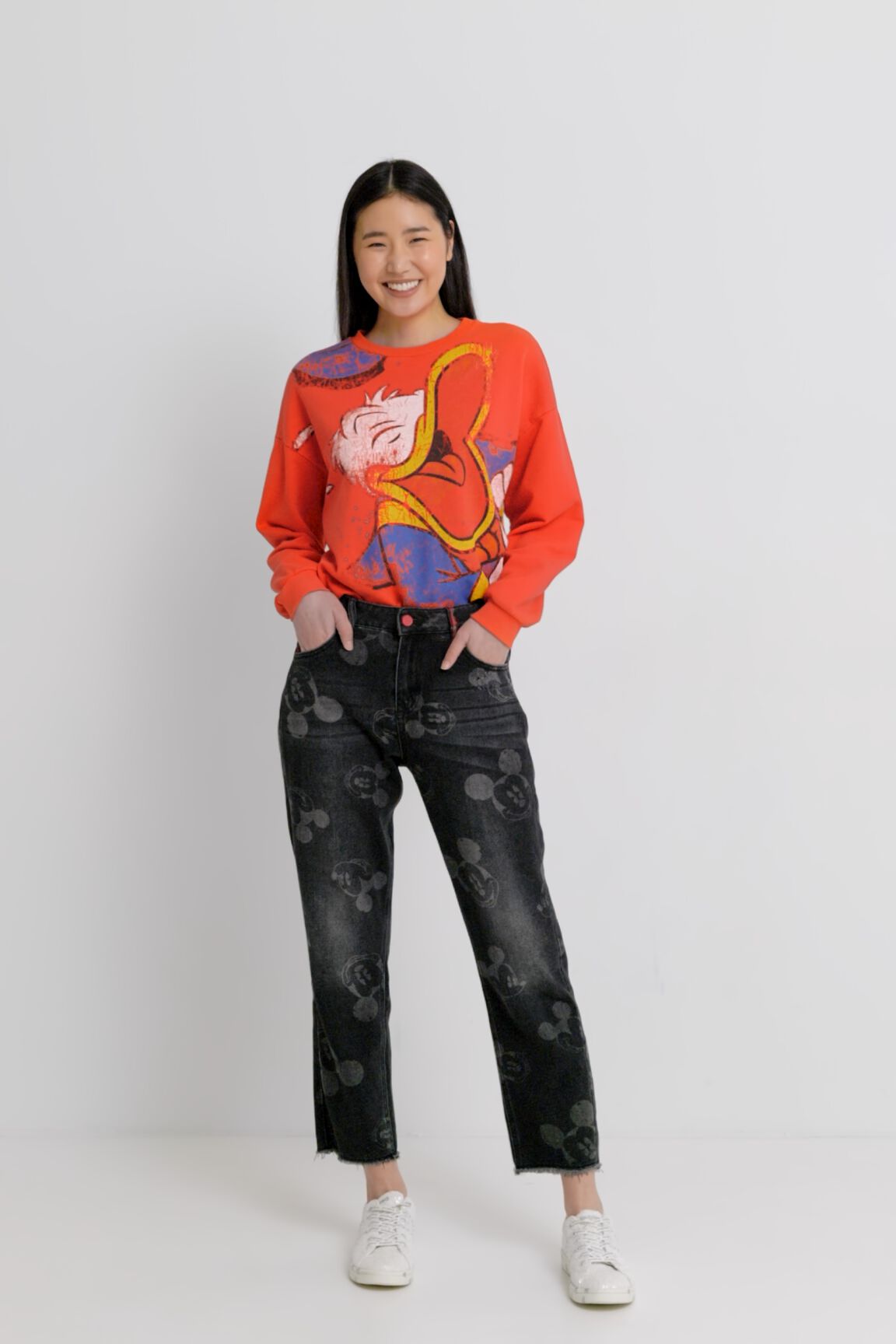 Pantal&oacute;n vaquero boyfriend Mickey Mouse