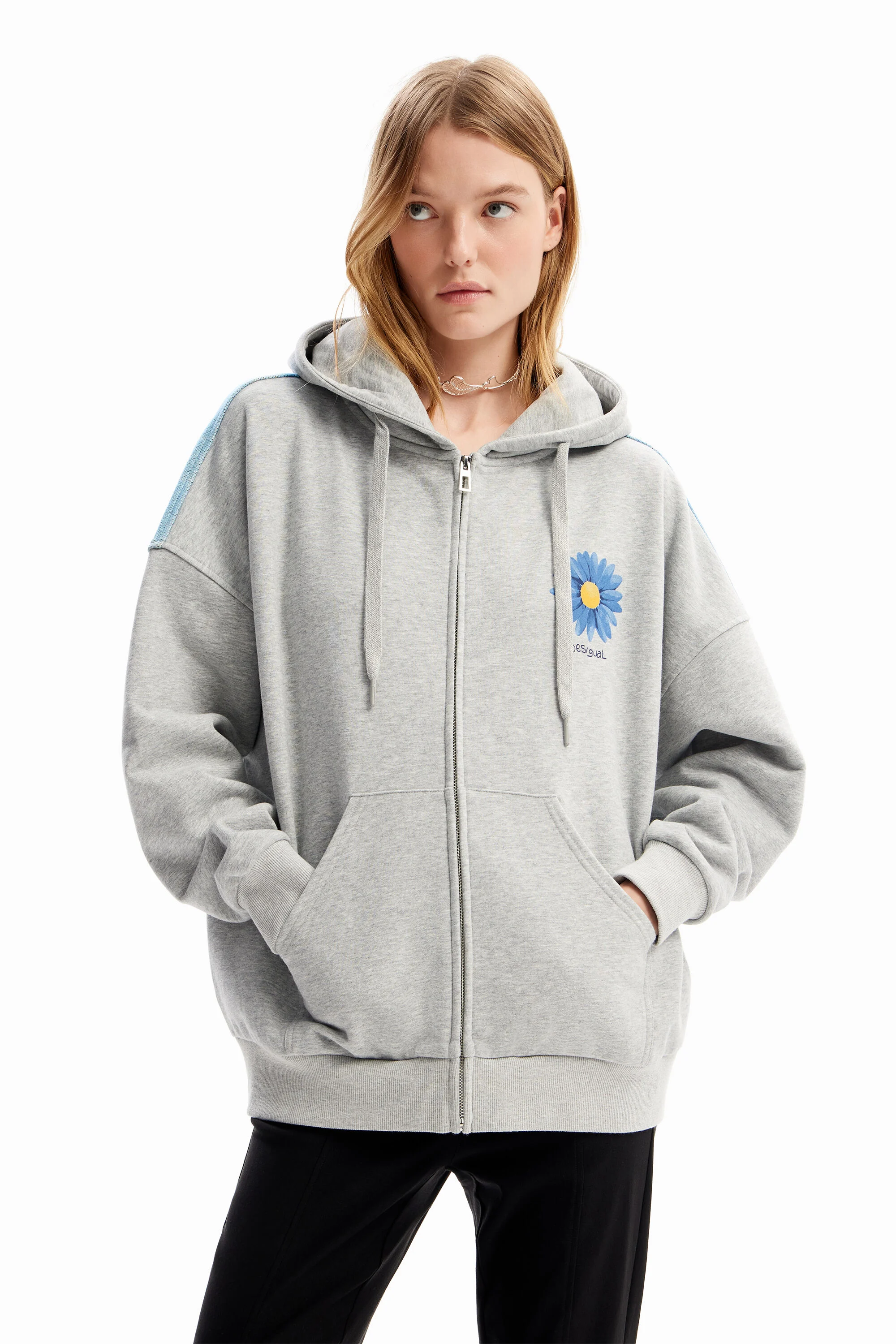 Sudadera oversize cremallera margarita