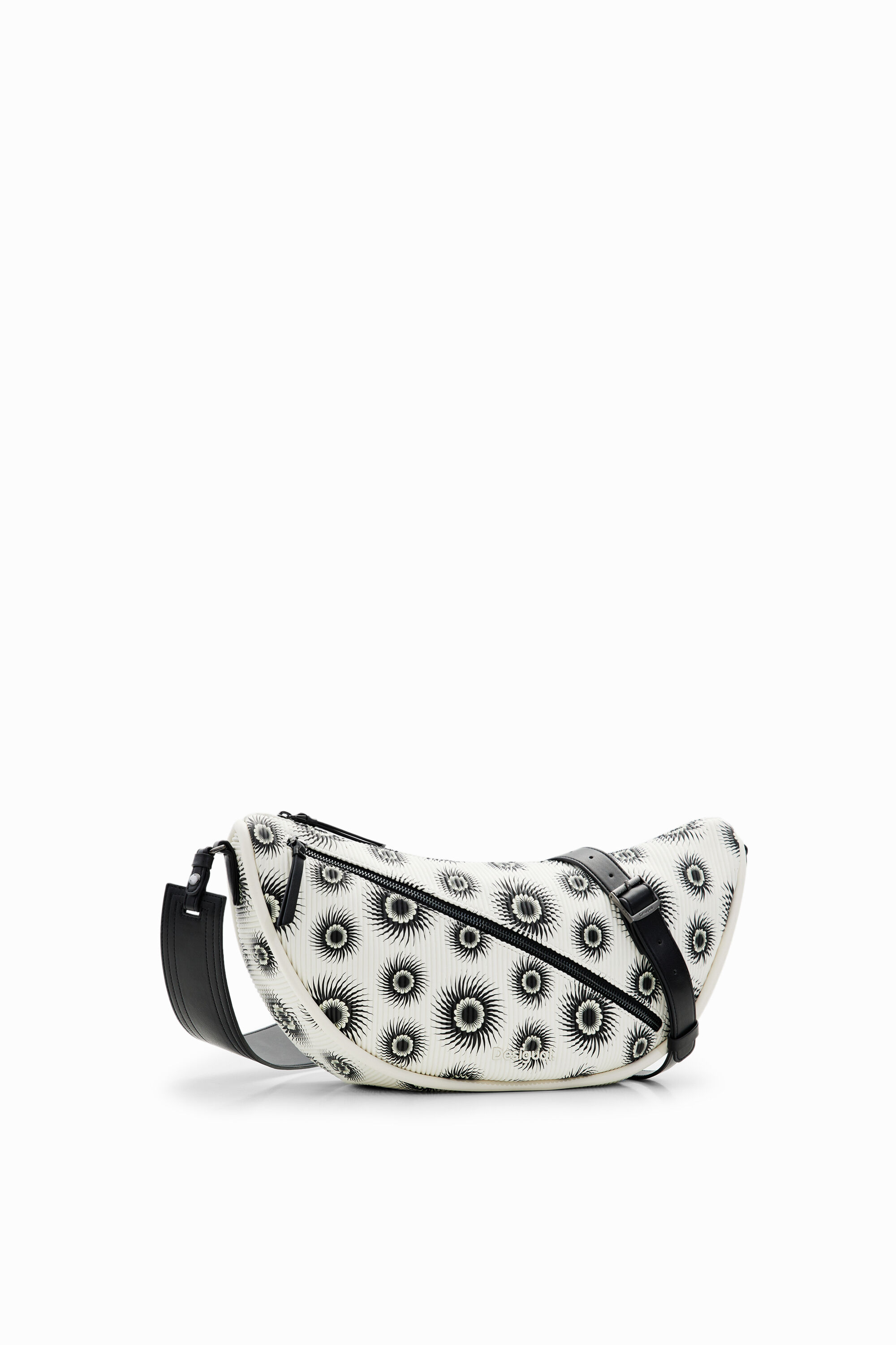Bolso mediano geom&eacute;trico