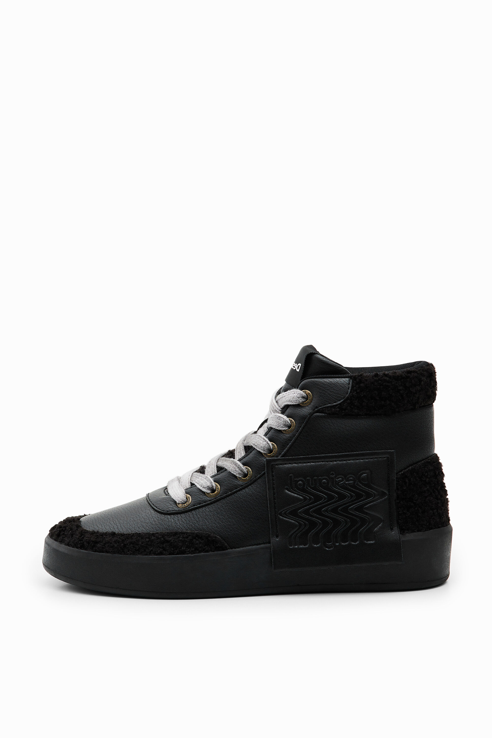 Sneakers altas borreguito