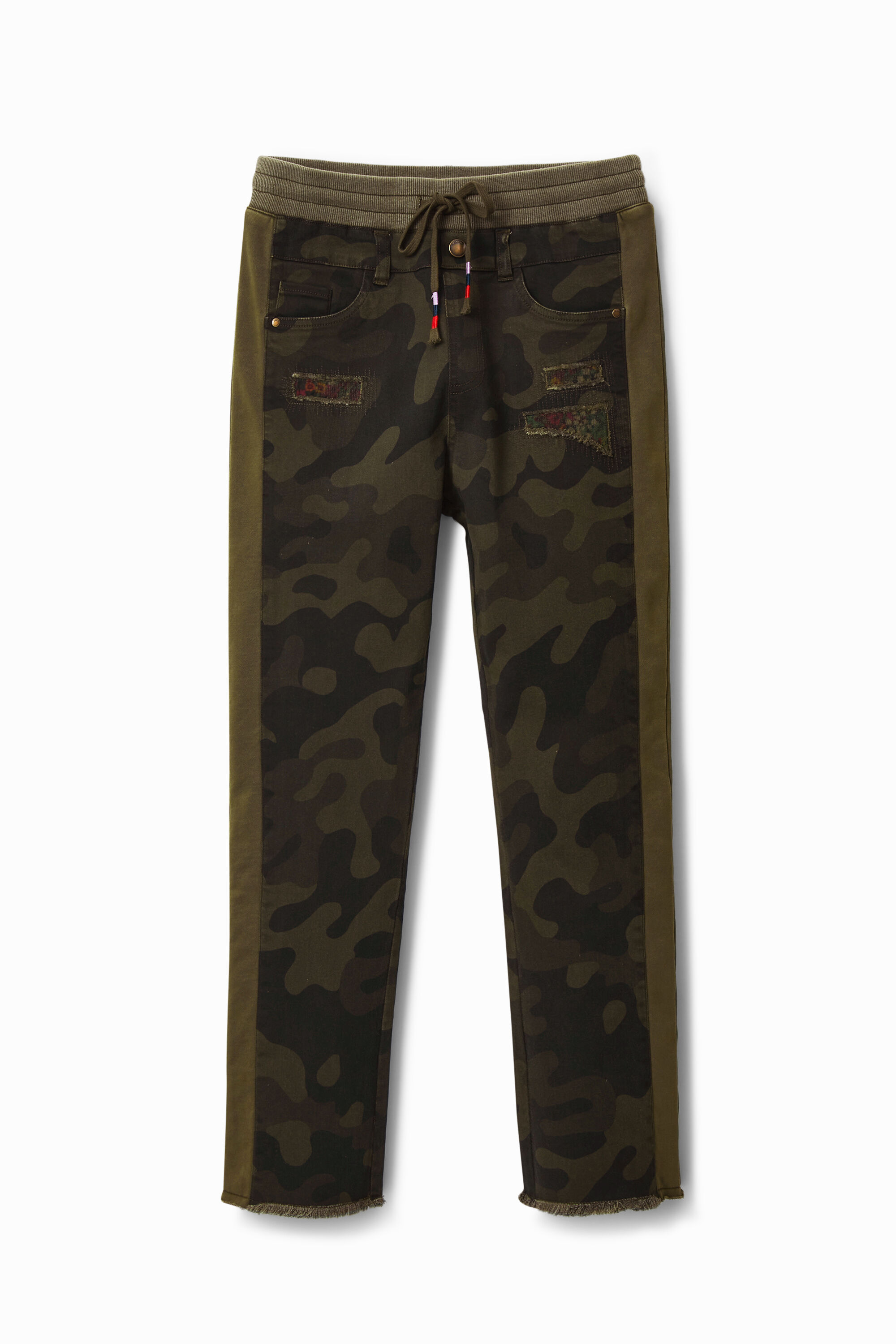 Pantal&oacute;n jogger camuflaje