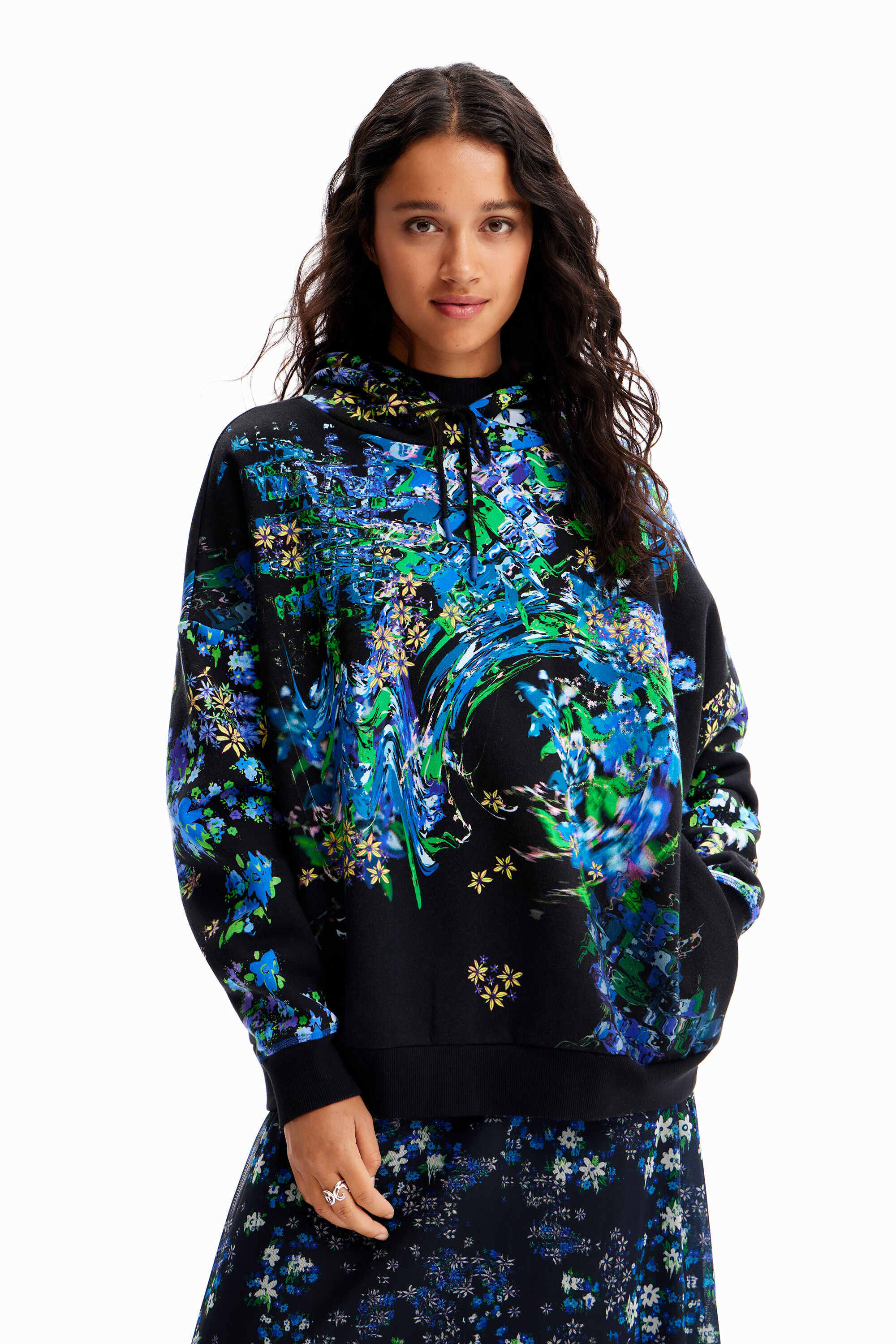 Sudadera oversize flores