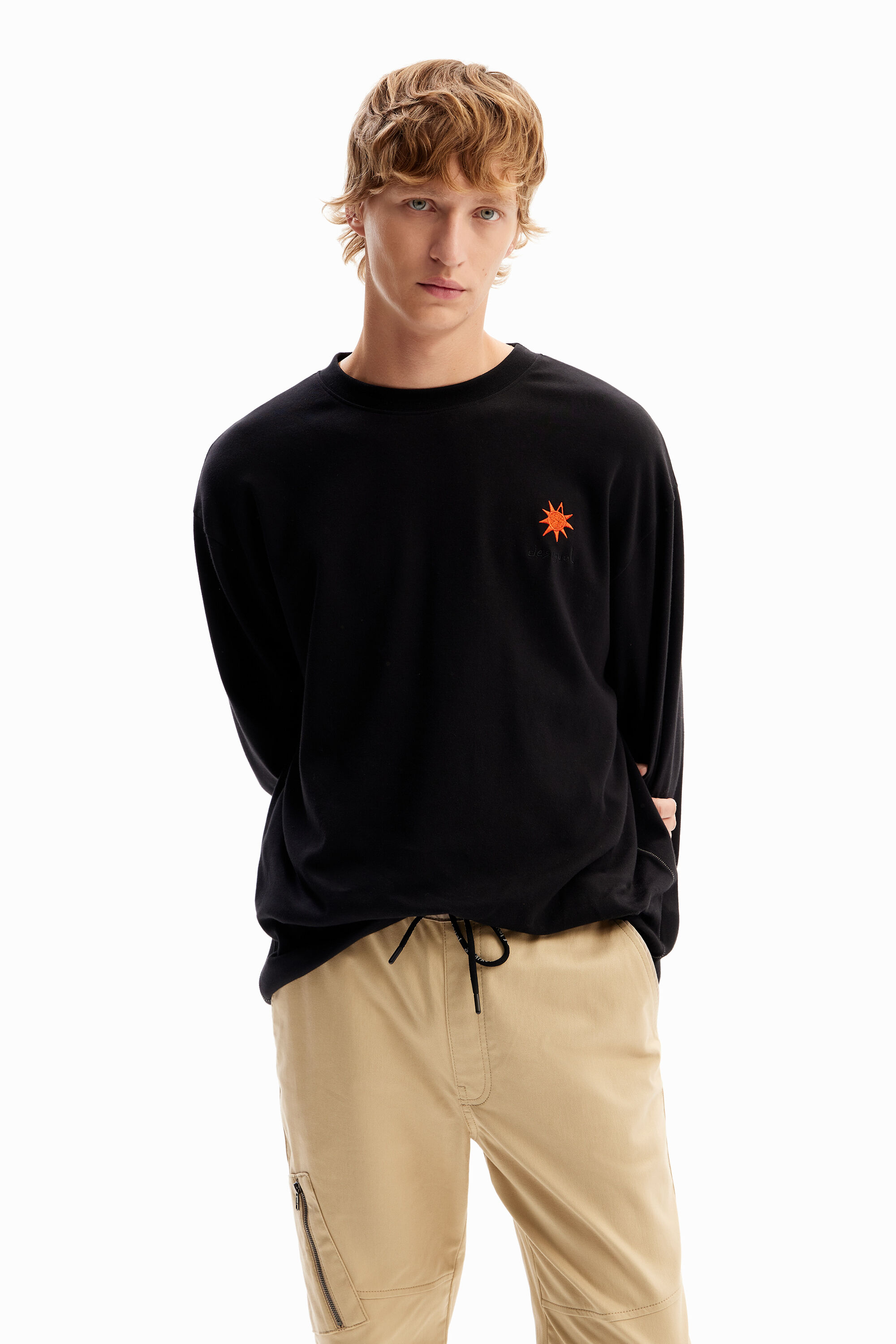 Camiseta sol peri&oacute;dico
