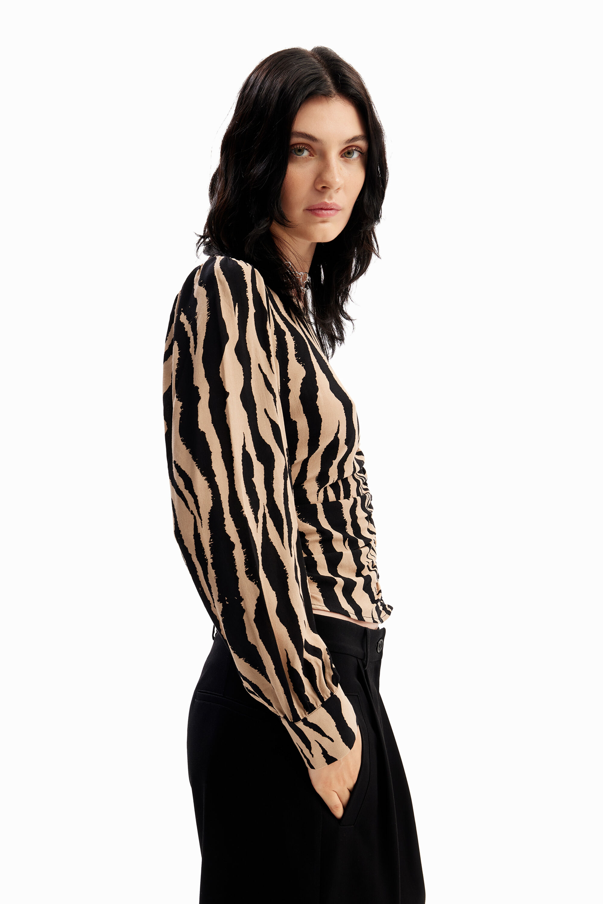 Blusa fruncida cebra