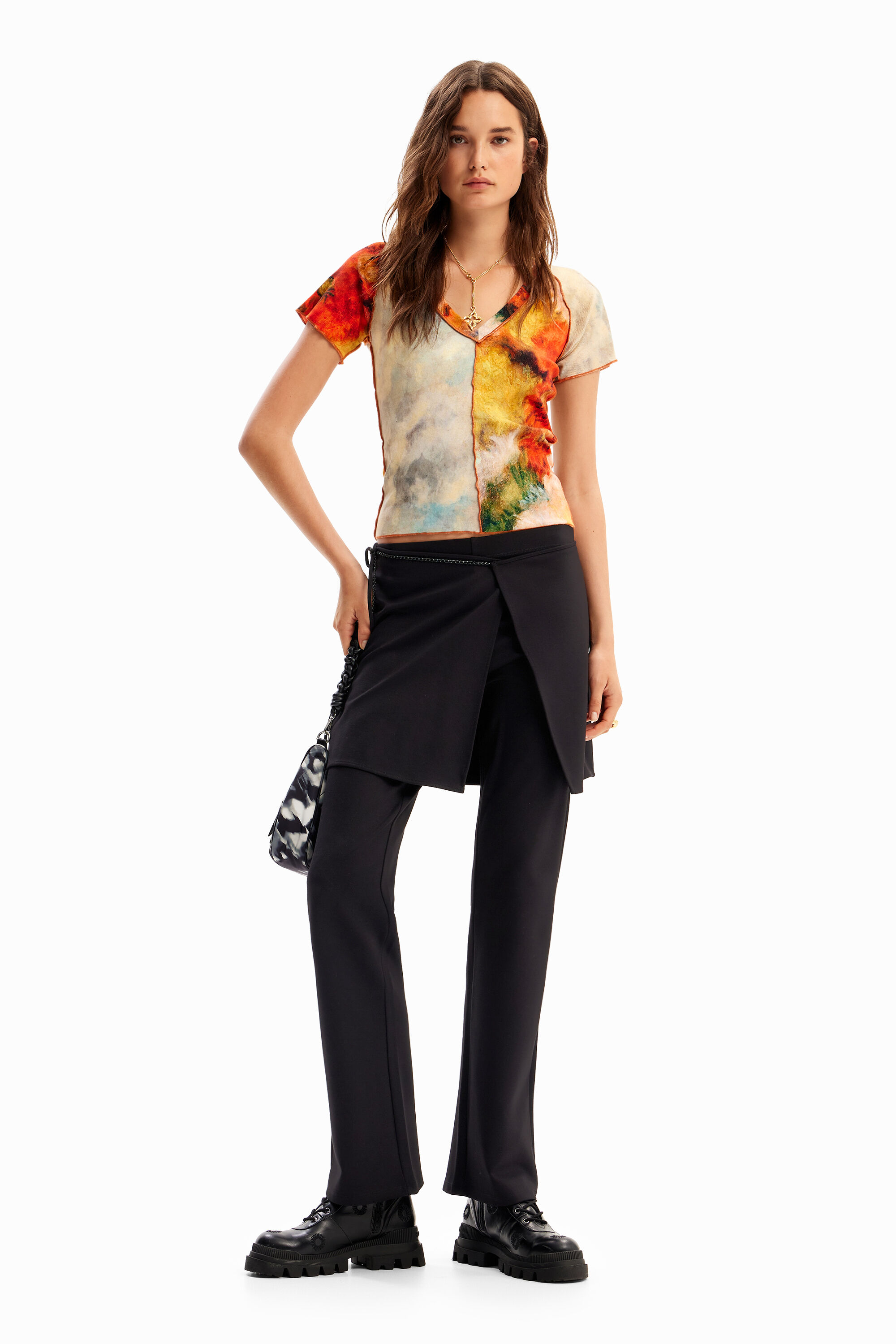 Pantal&oacute;n recto con falda