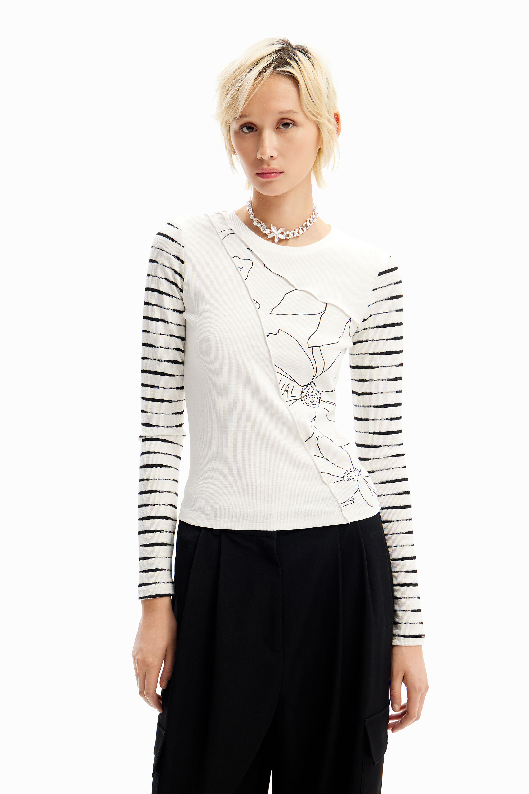 Camiseta patch flores
