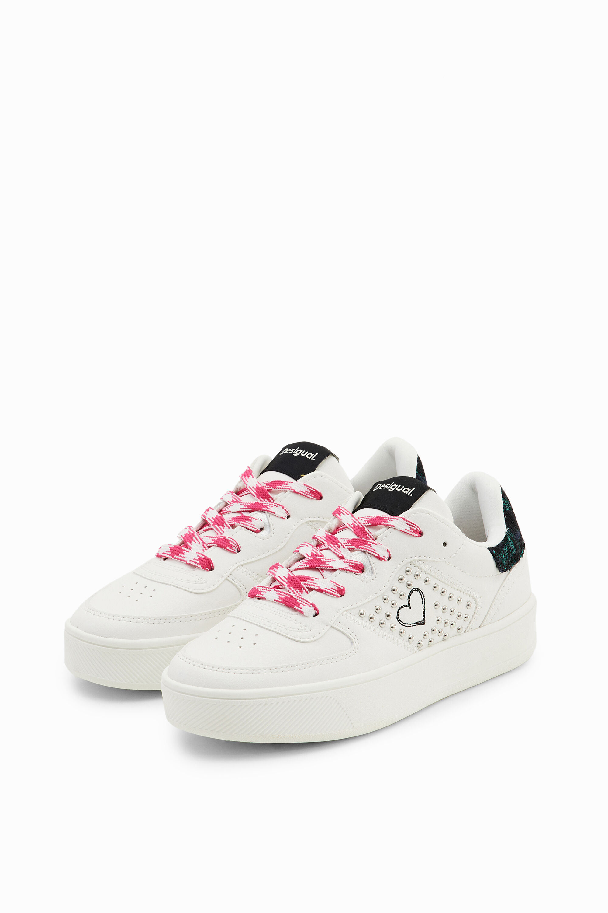 Sneakers plataforma coraz&oacute;n