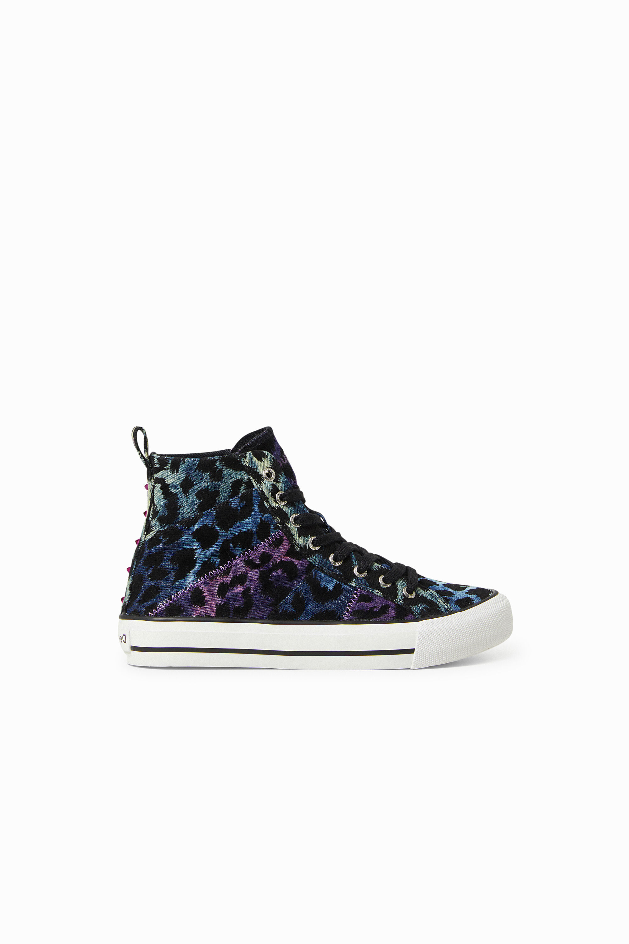 Sneakers ca&ntilde;a alta leopardo