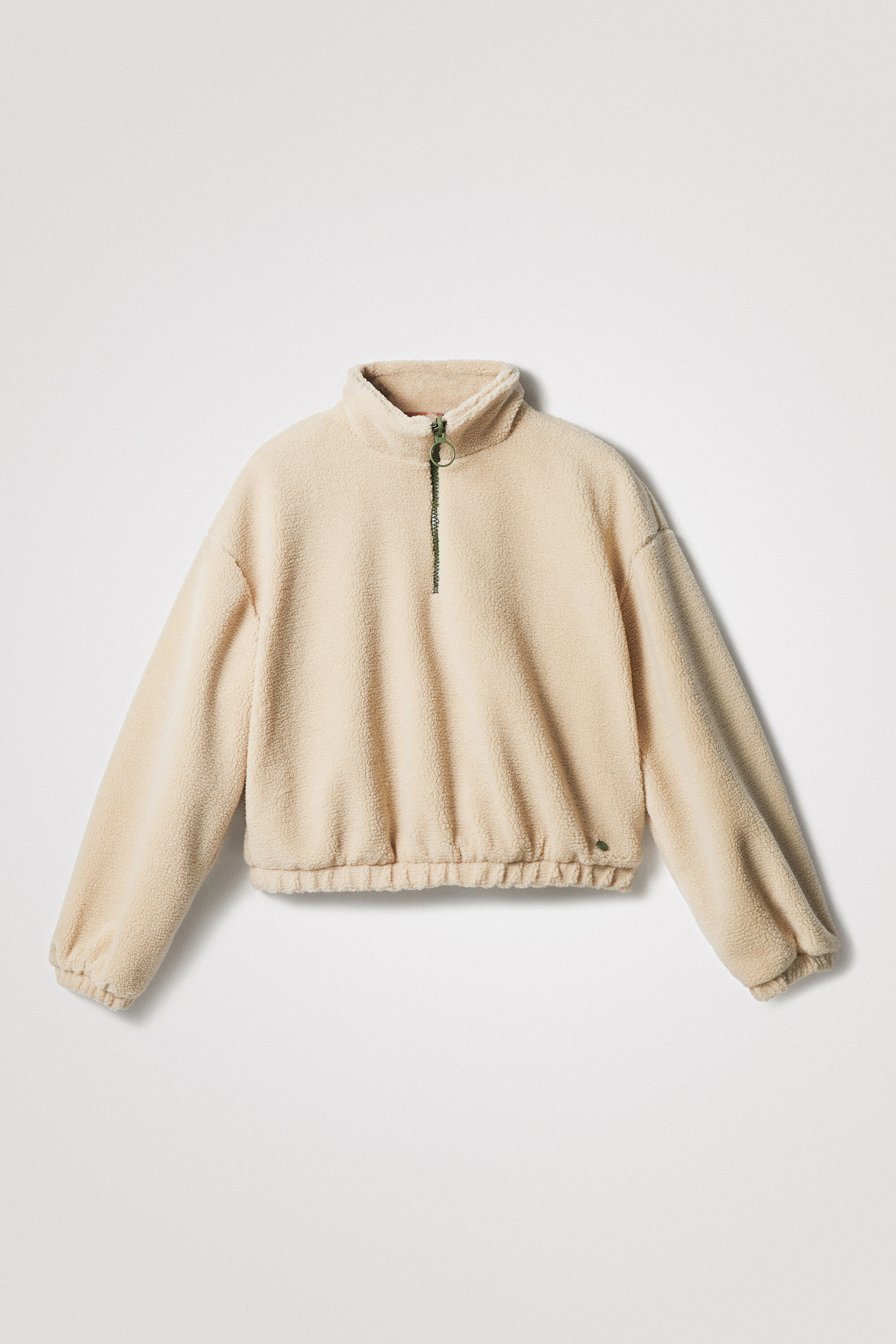 Sudadera sherpa cuello alto