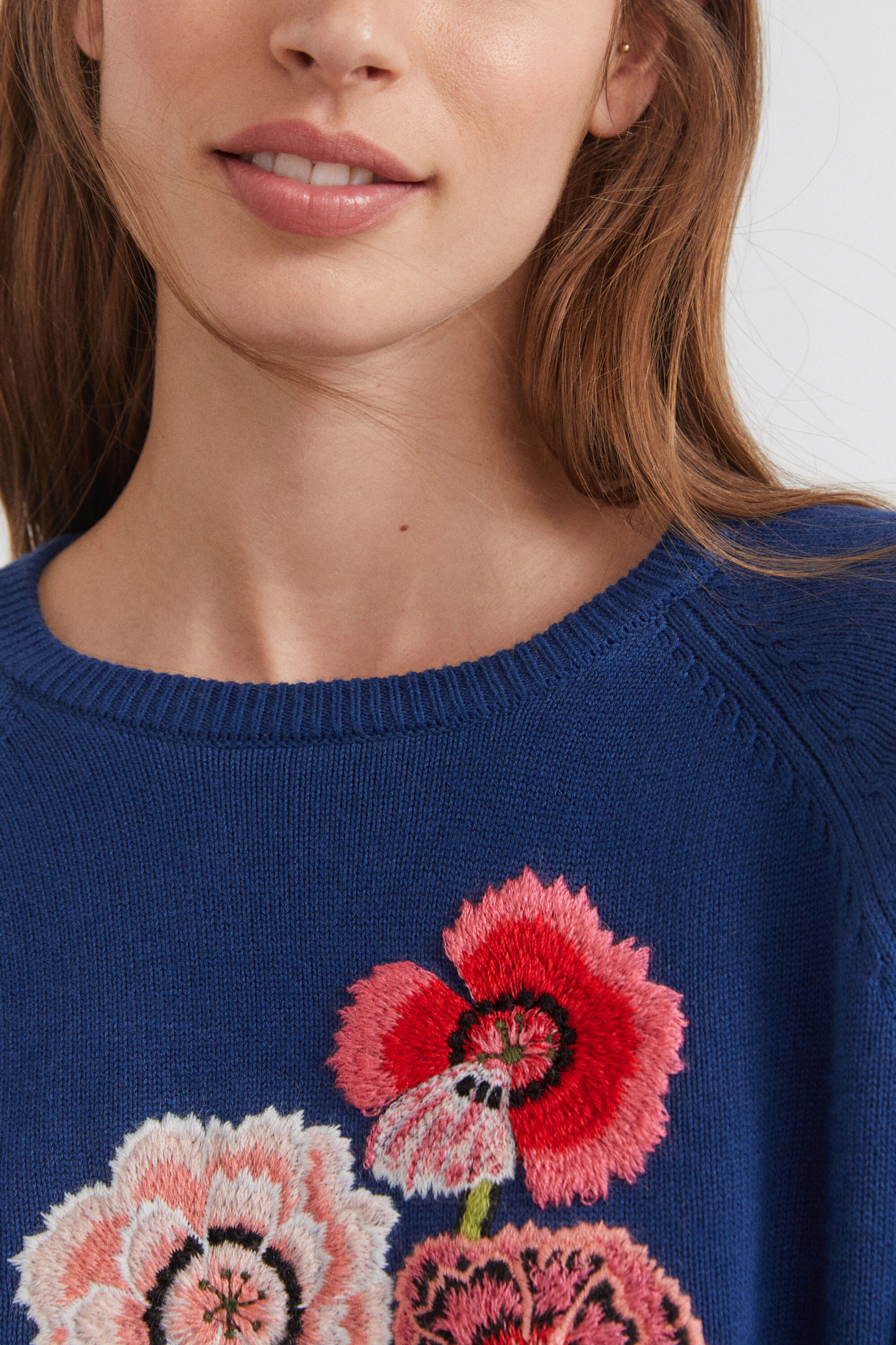 Jersey flores bordadas