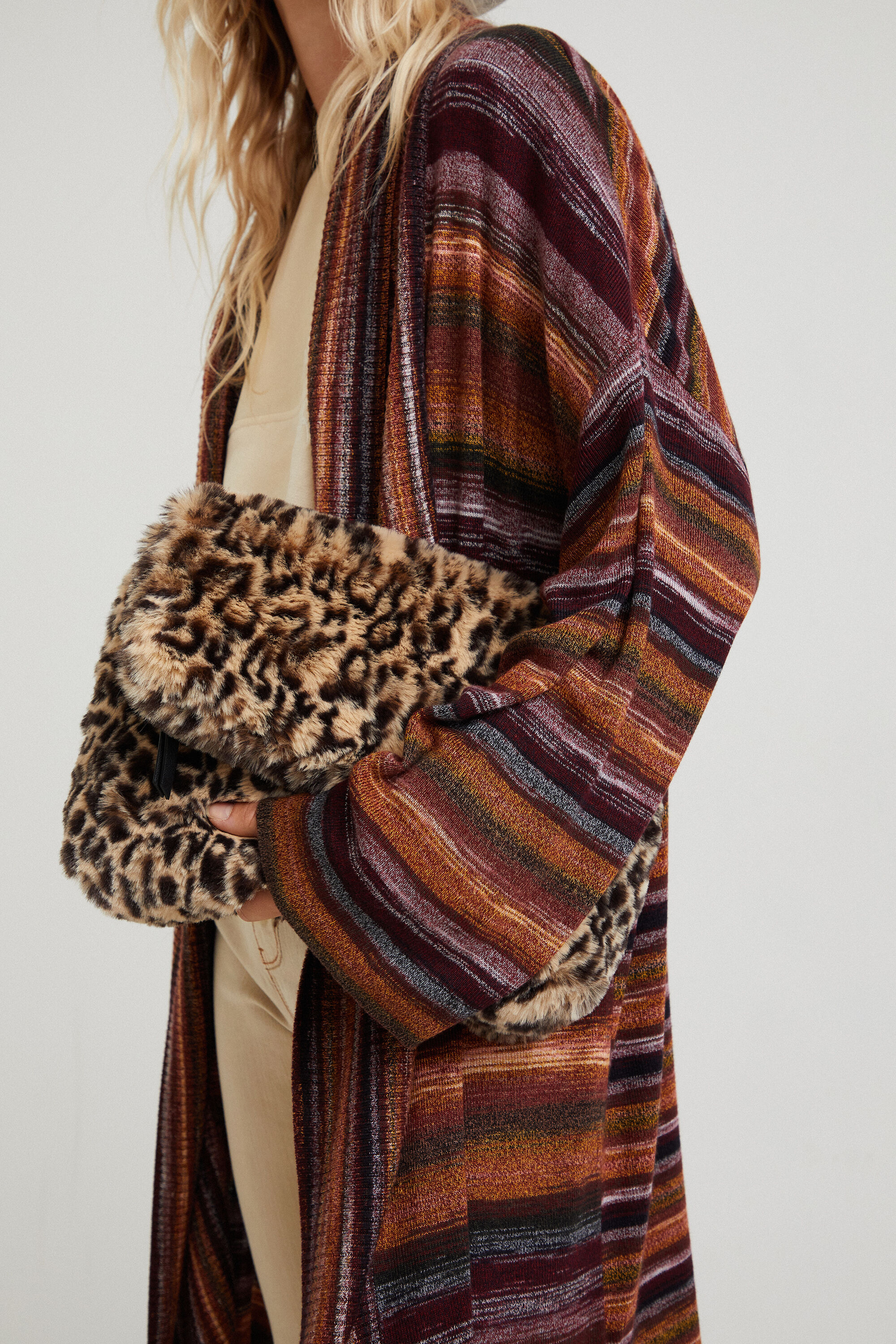 Bolso bandolera pelo animal print