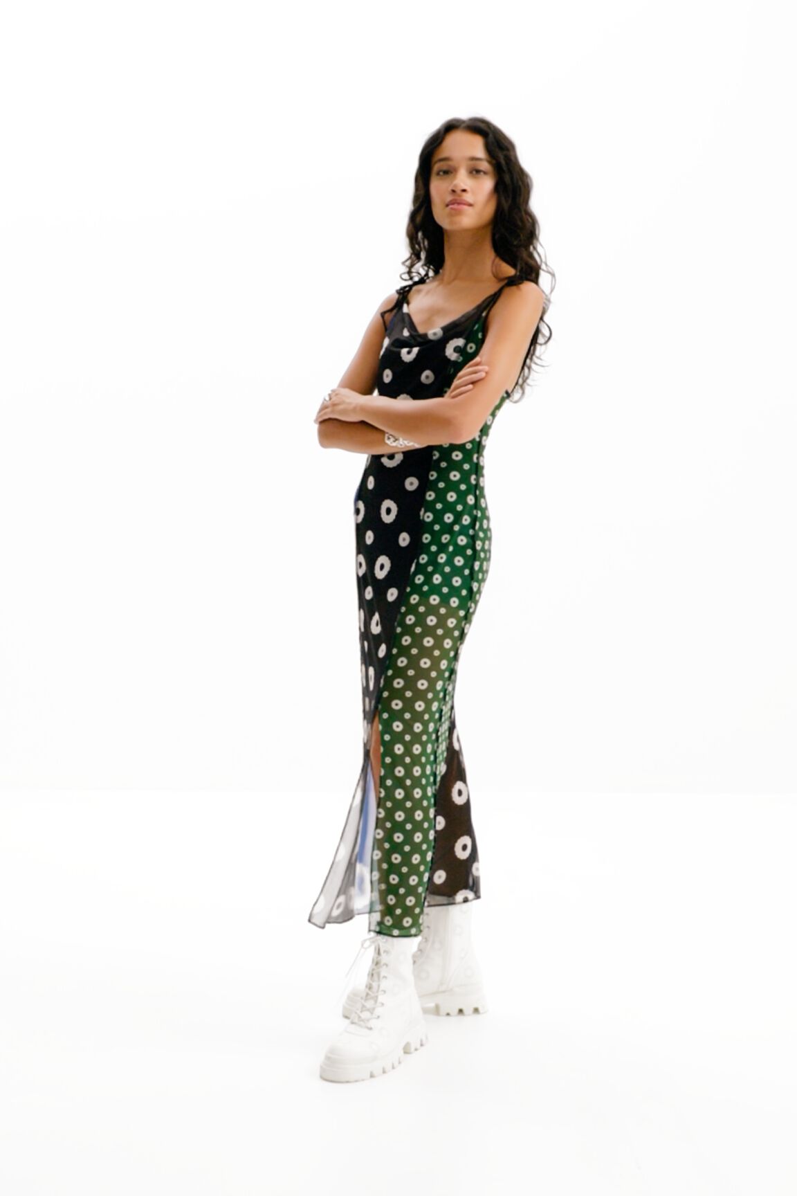 Vestido midi lencero geom&eacute;trico