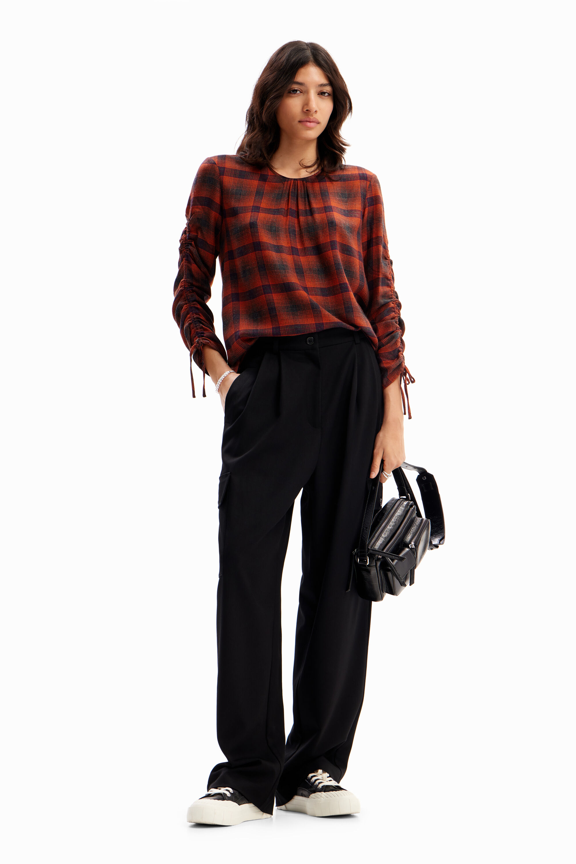 Blusa cuadros mangas ajustables