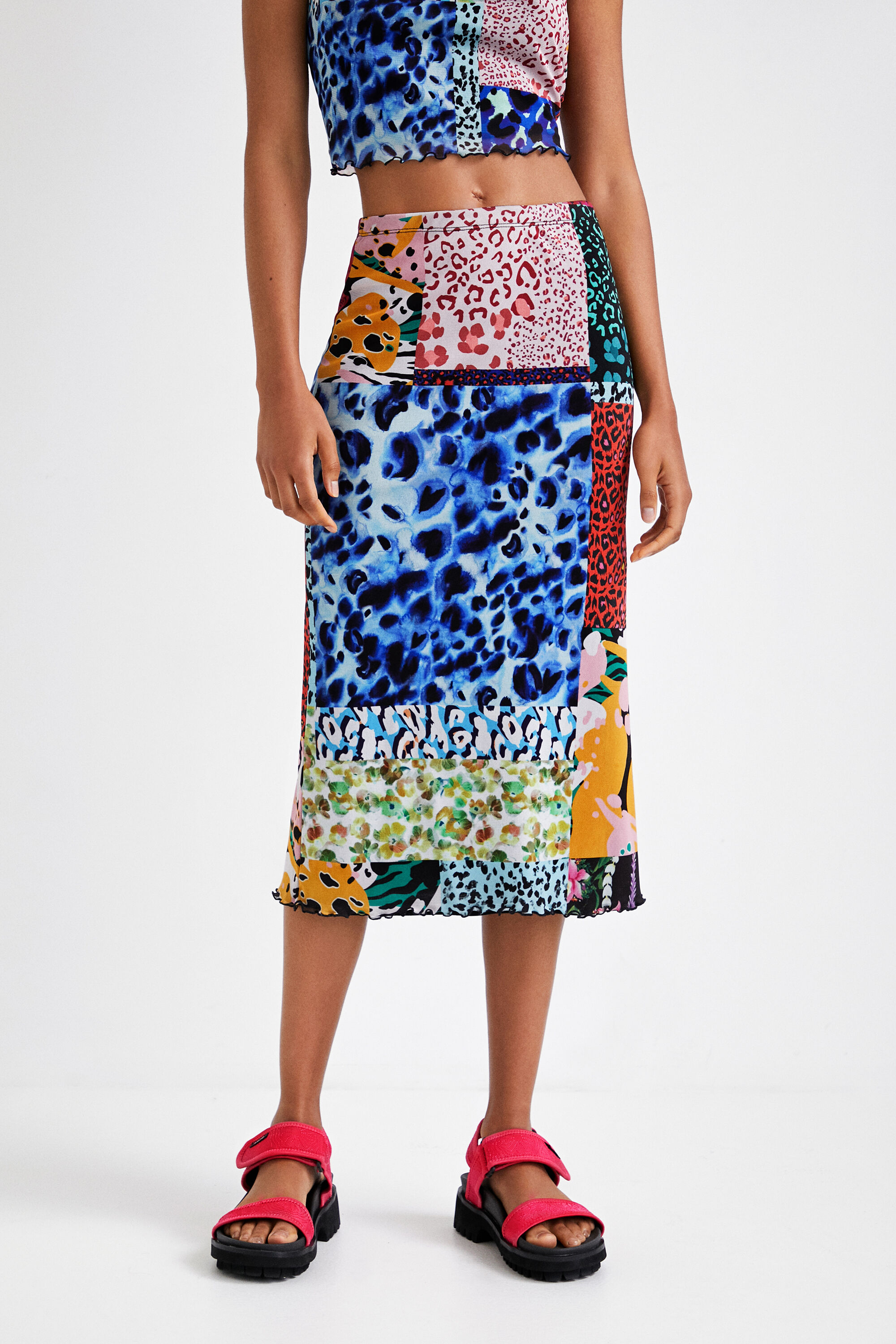 Falda midi patch digital