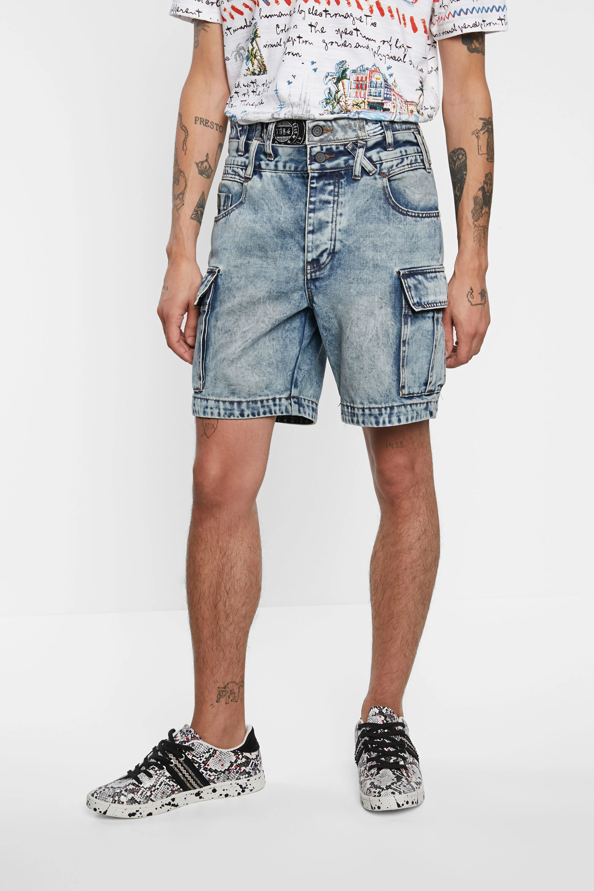 Pantal&oacute;n corto cargo vaquero