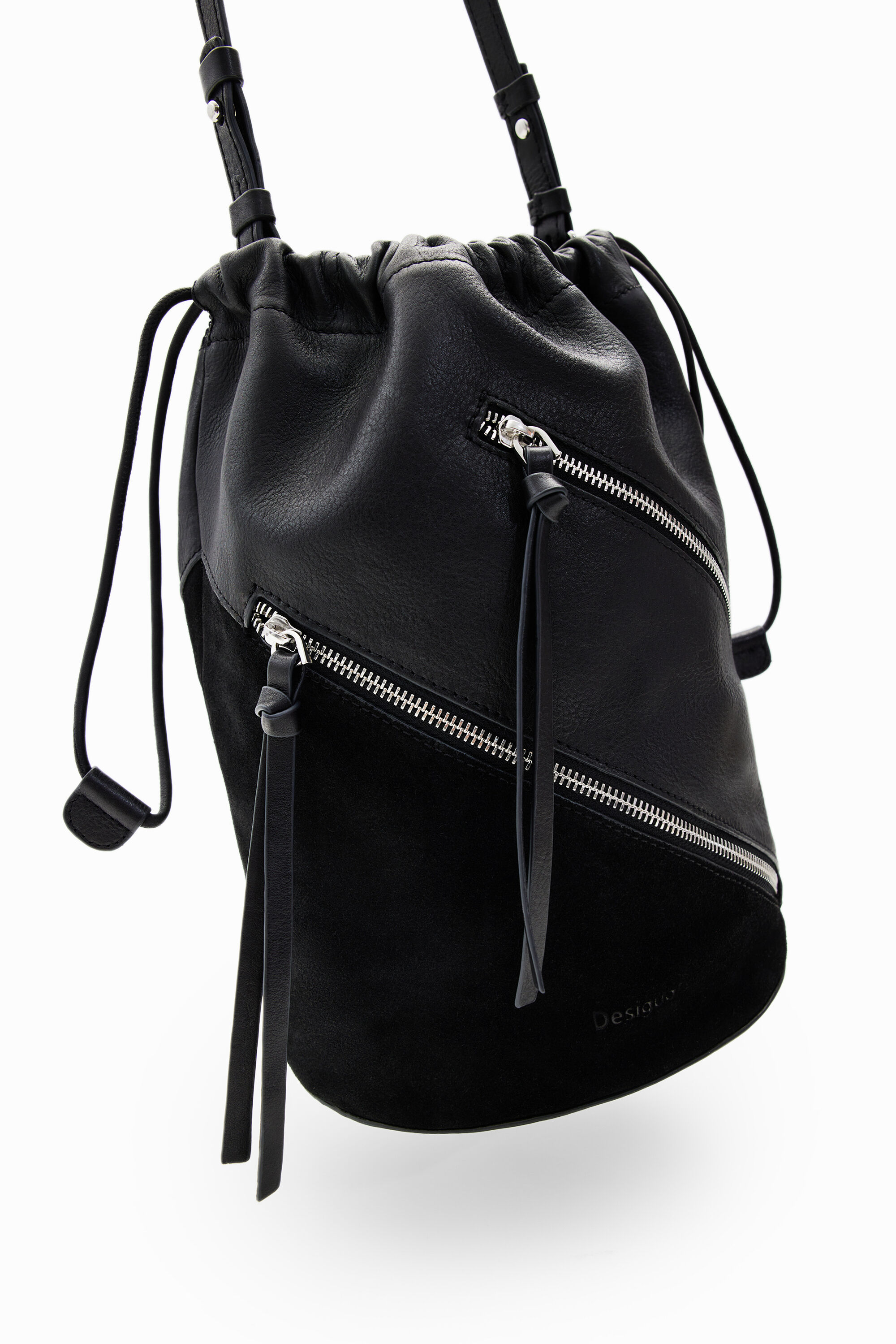 Bolso saco mediano piel
