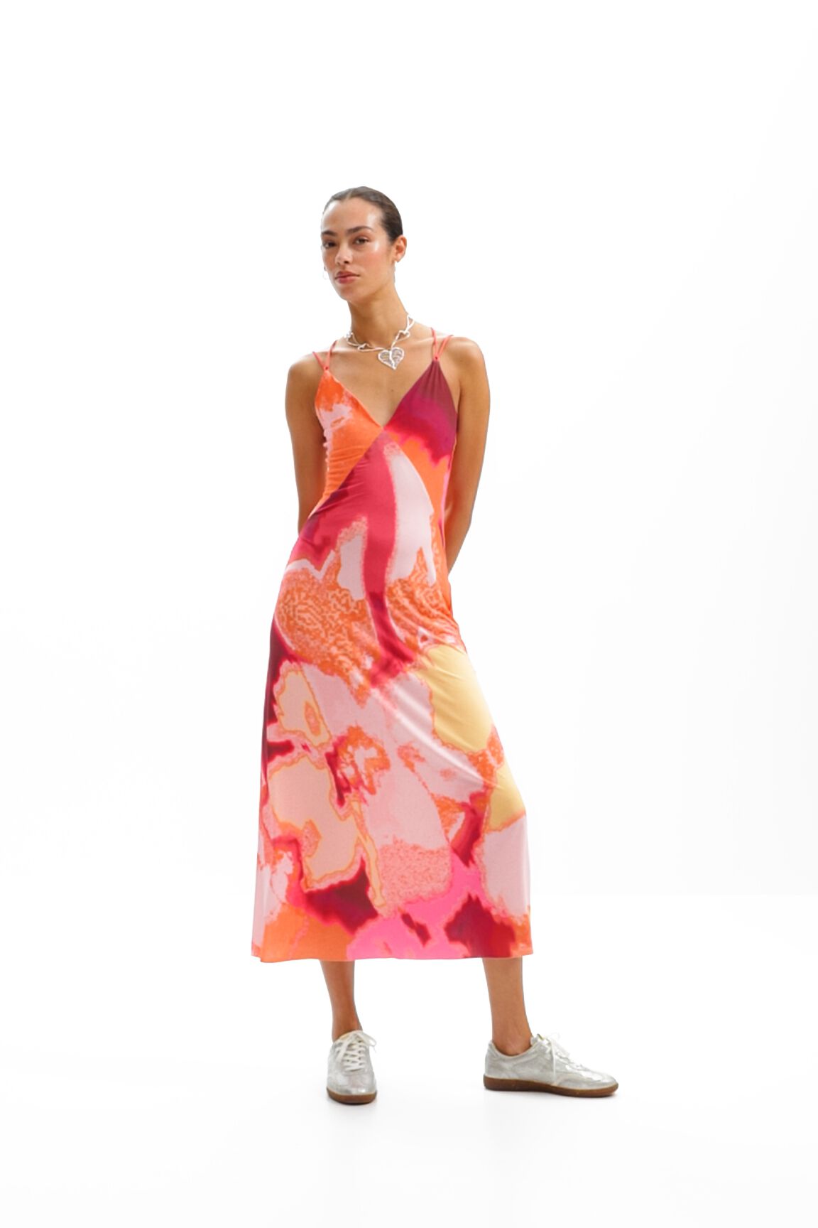 Vestido midi lencero desenfocado