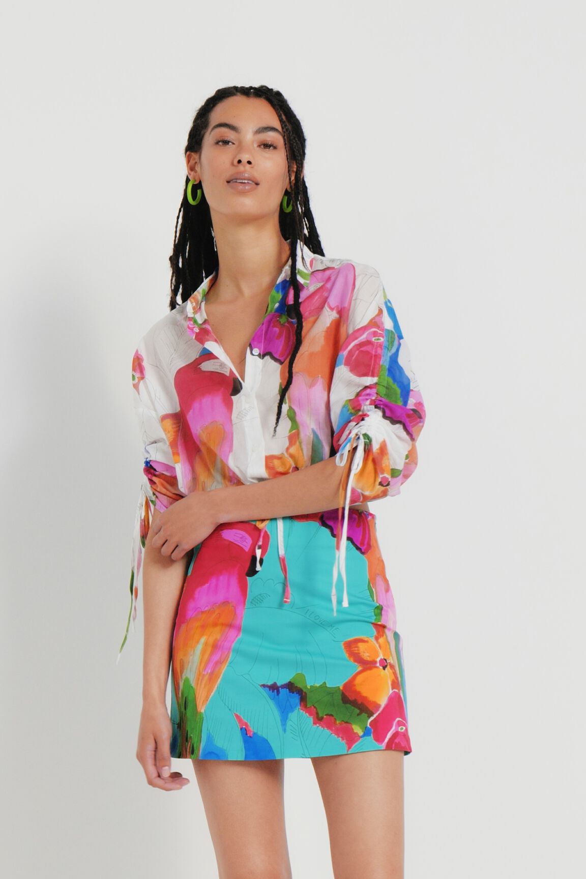 Blusa tropical