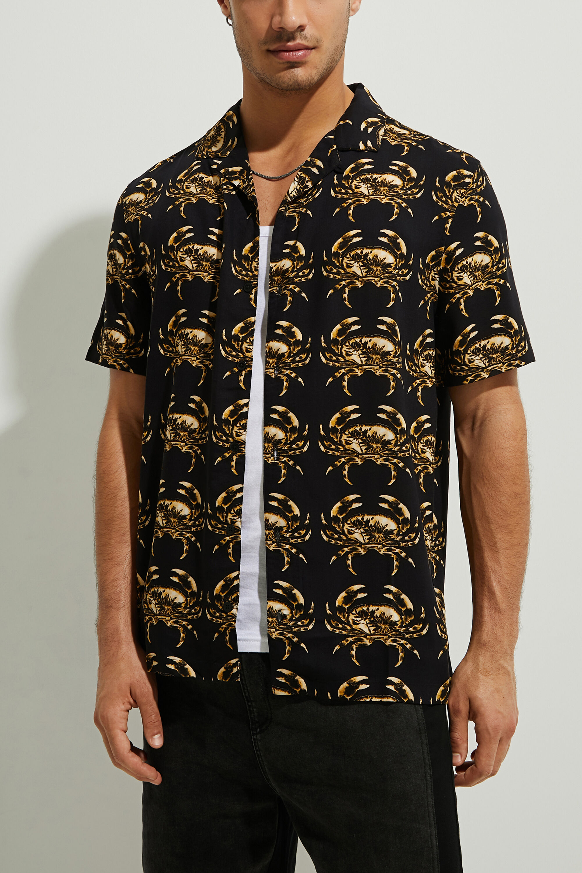 Camisa resort cuello cutaway