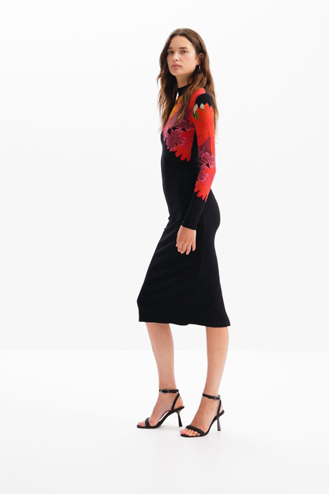 Vestido midi canal&eacute; flores