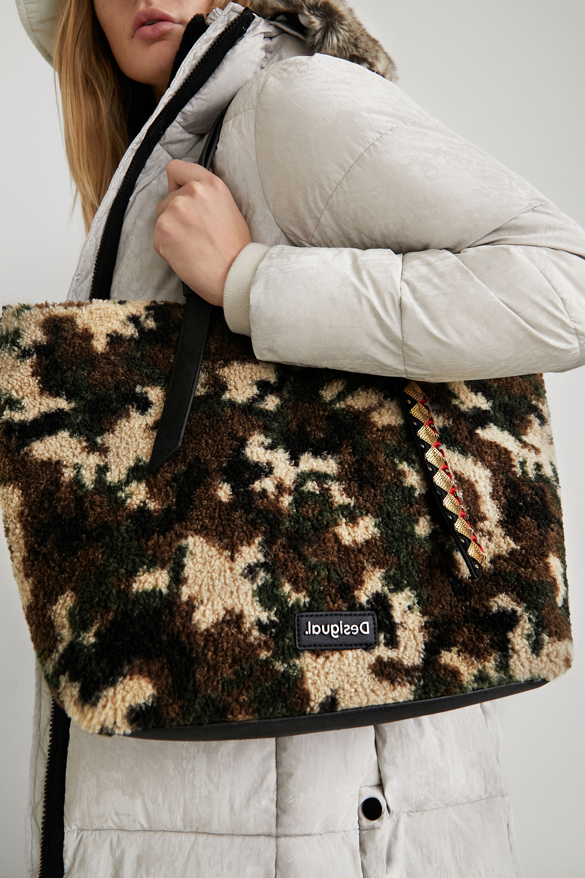 Bolso shopping bag lana