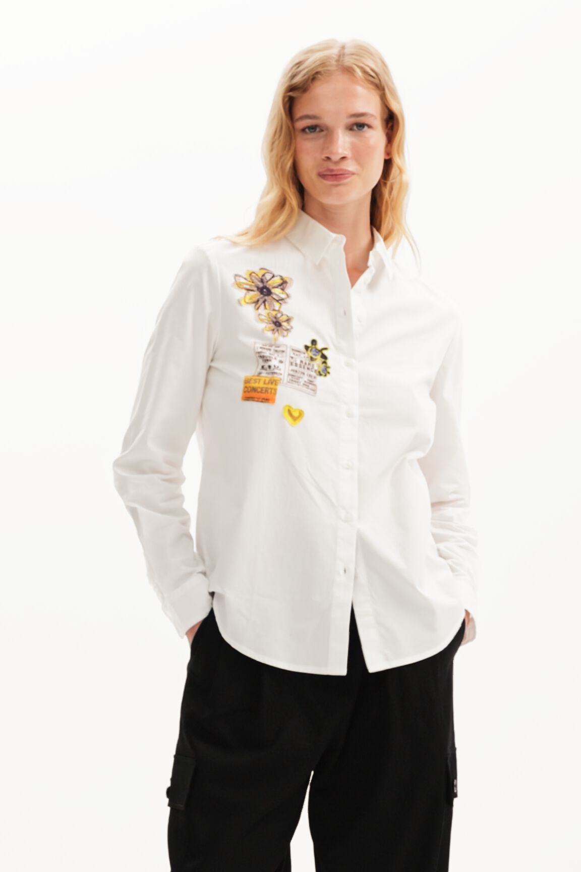 Camisa parches peri&oacute;dico