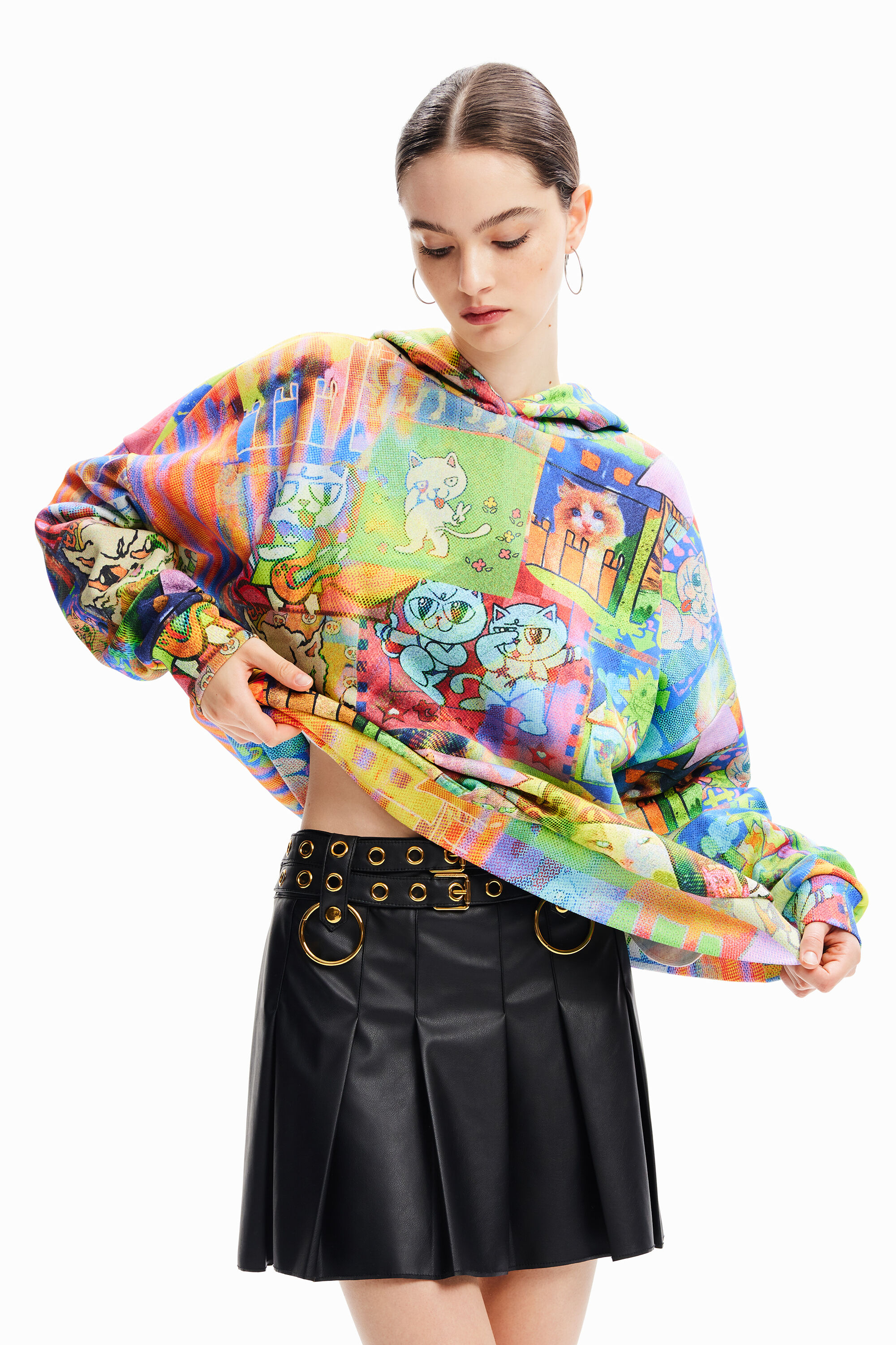 Sudadera oversize gatos Mar&iacute;a Escot&eacute;