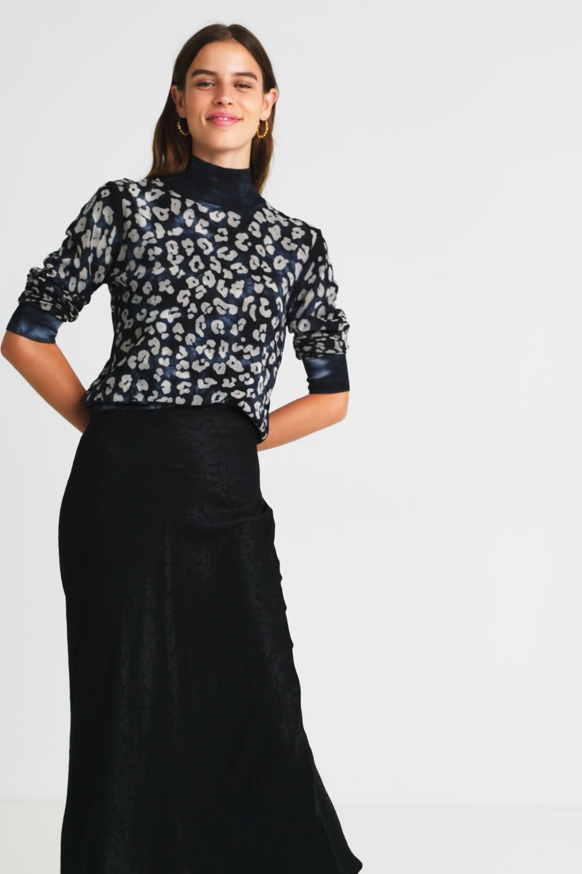 Falda midi cenefas texturizadas