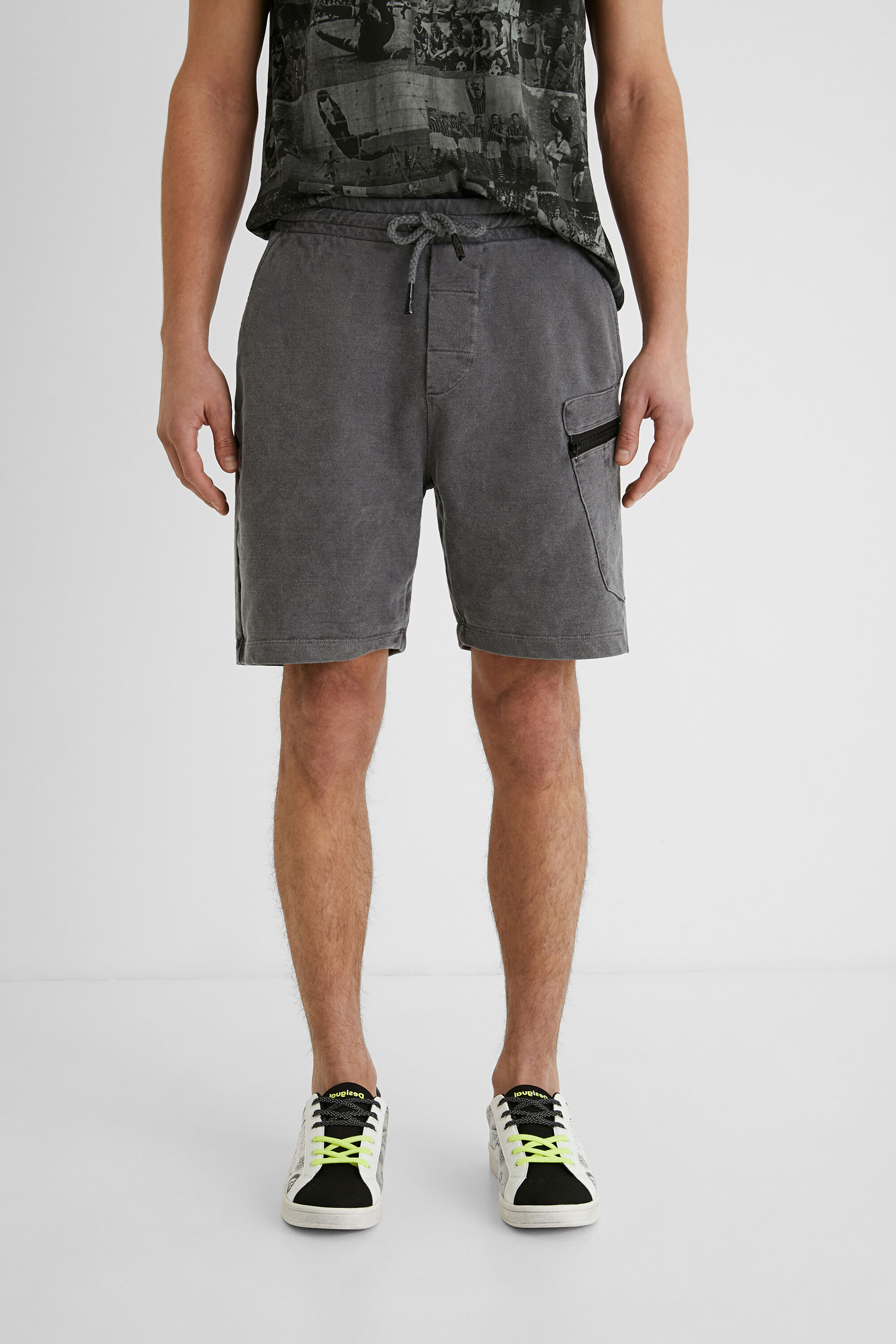 Pantal&oacute;n corto felpa