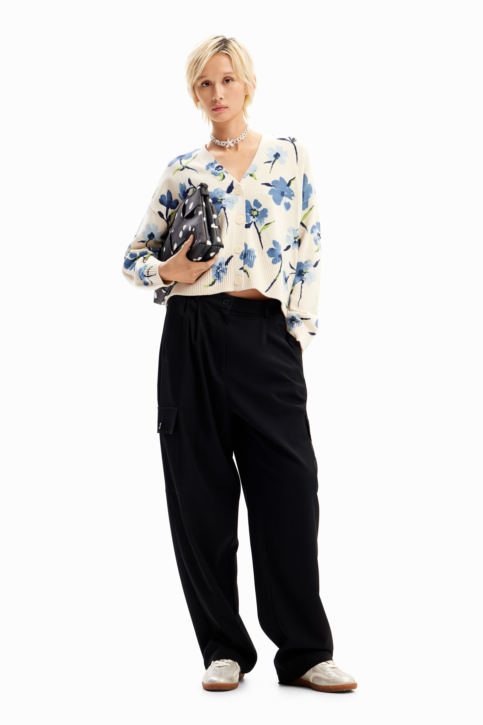 C&aacute;rdigan oversize flores