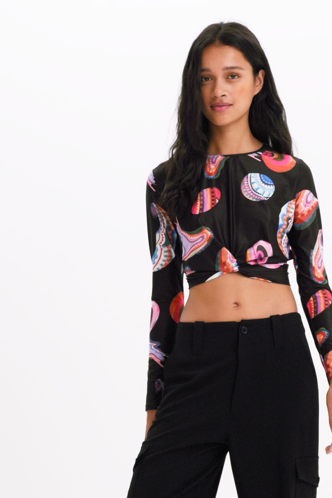 Camiseta cropped fantas&iacute;a