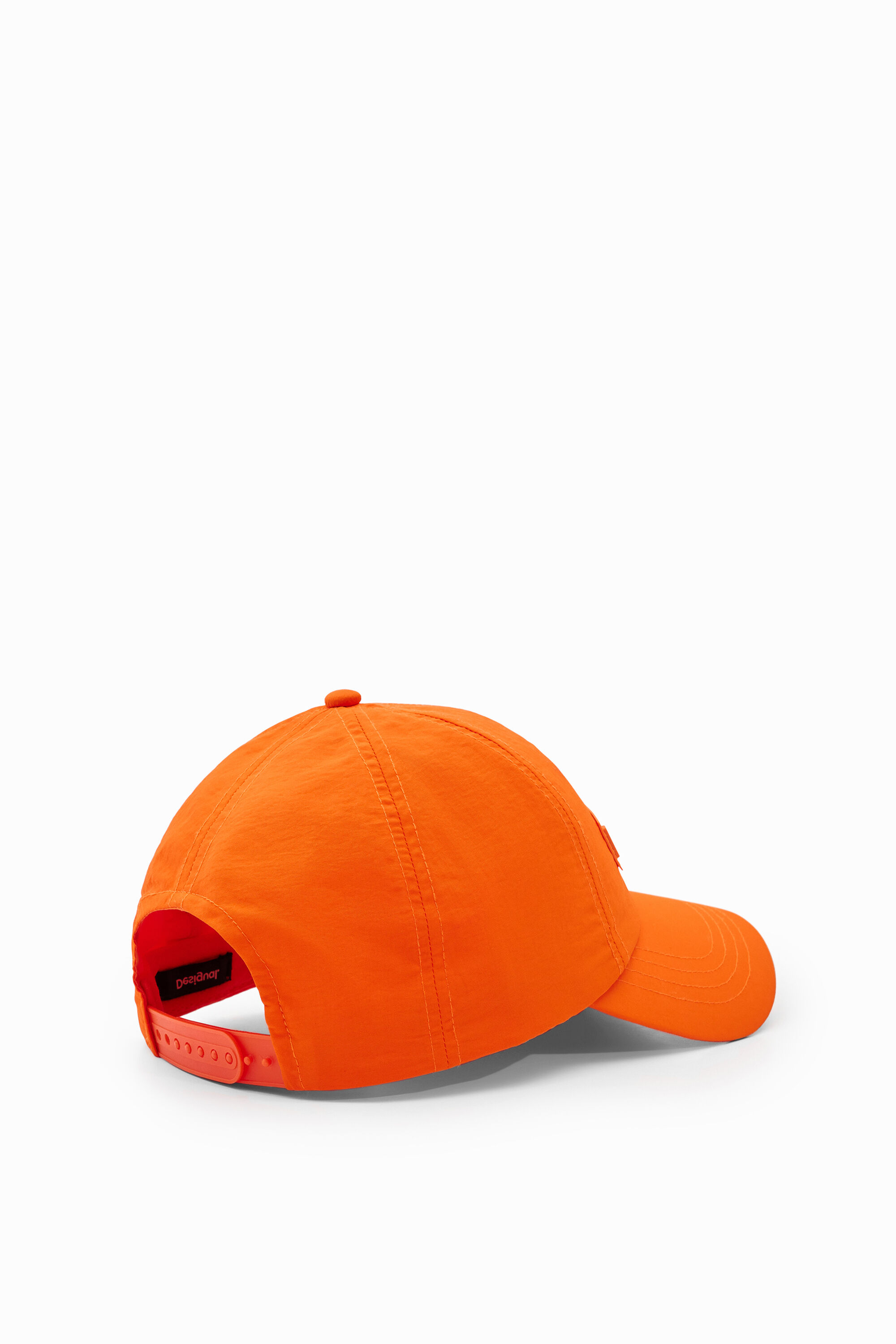 Gorra half logo