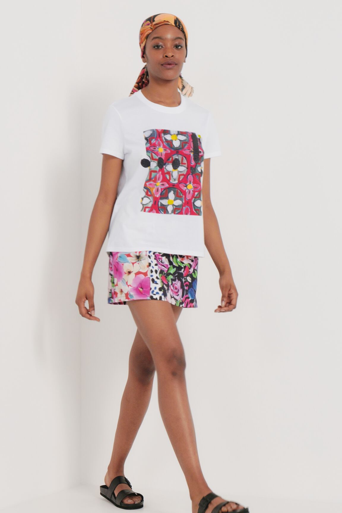 Camiseta arty floral