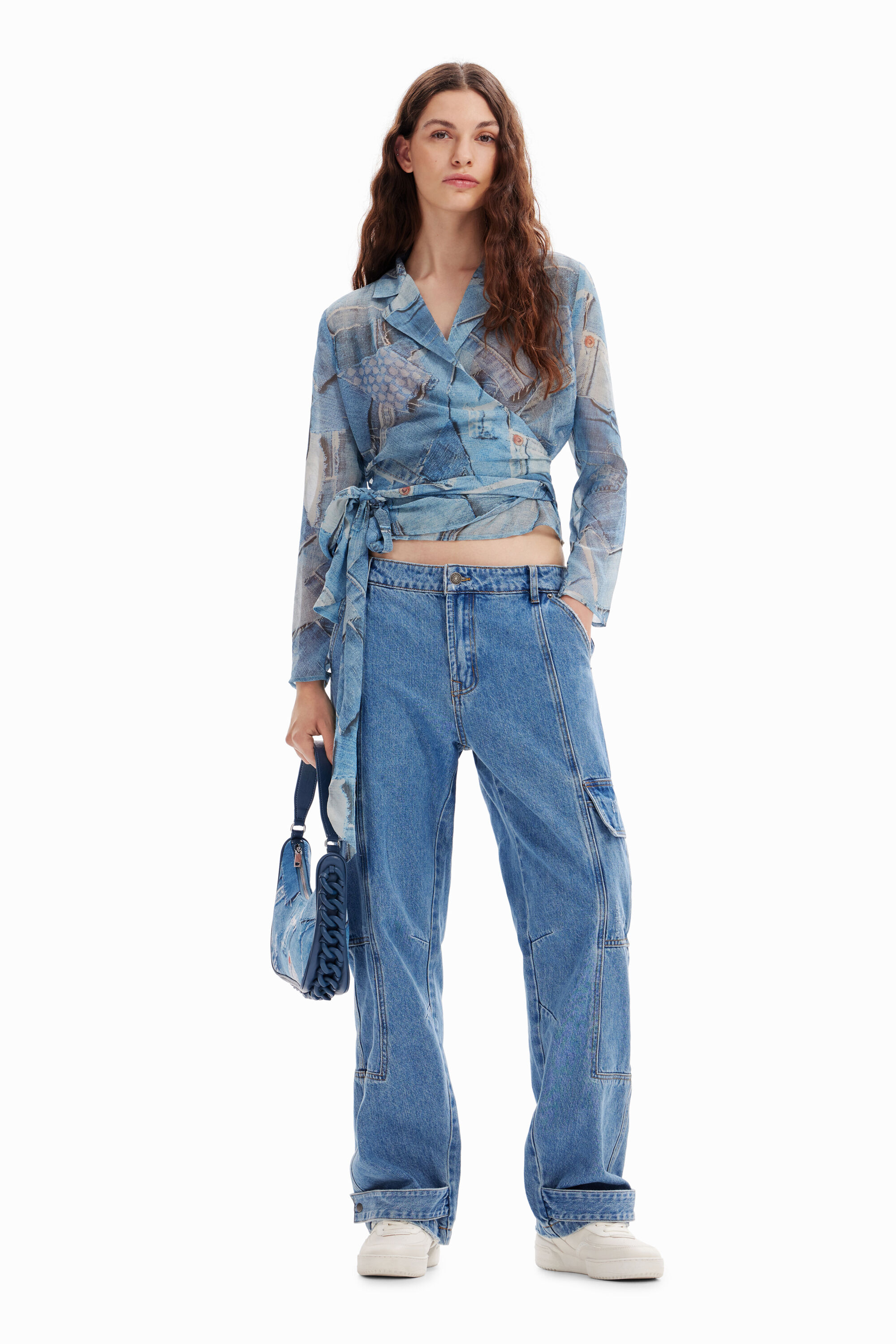 Blusa cruzada patch denim
