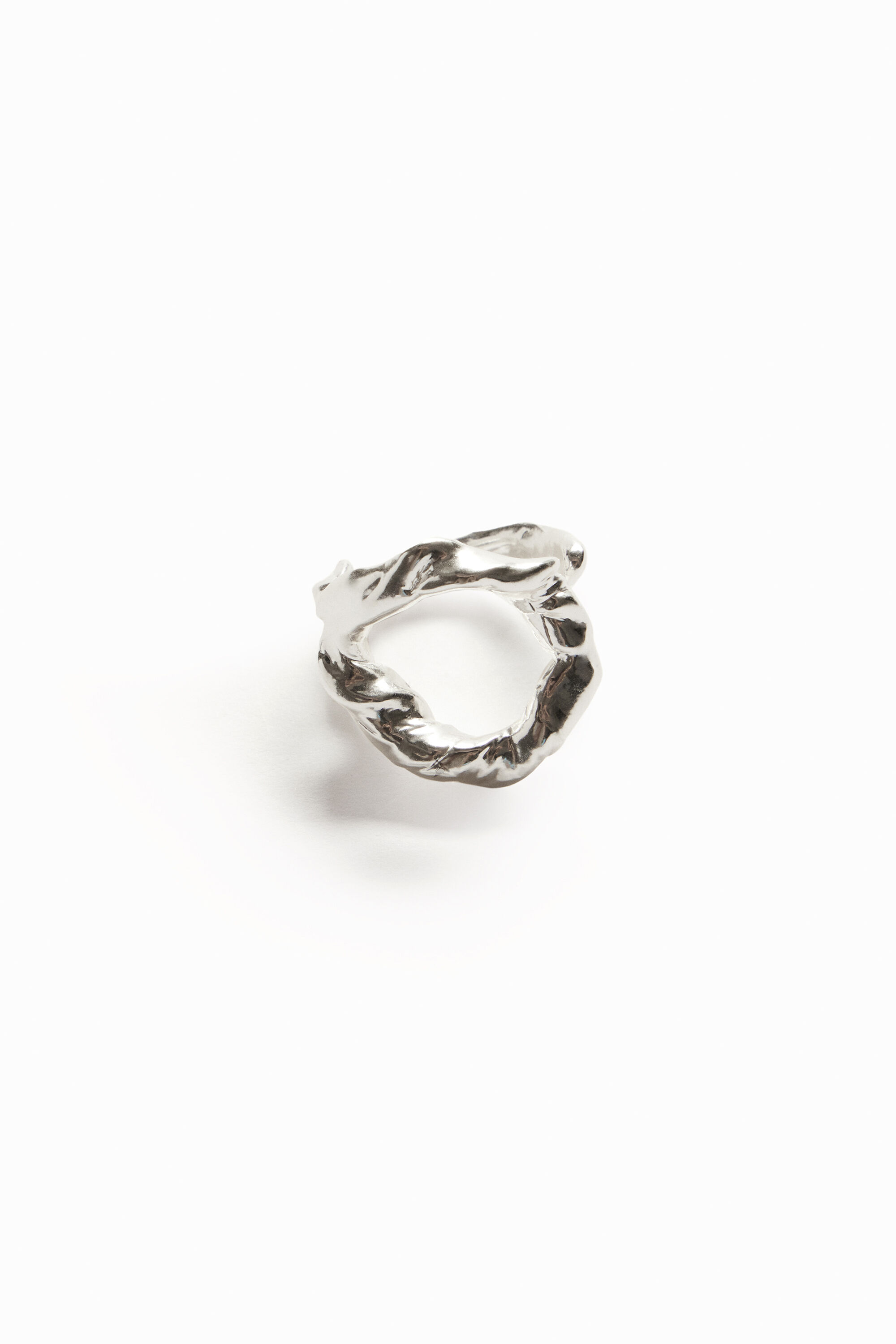 Anillo letra O ba&ntilde;o plata Zalio
