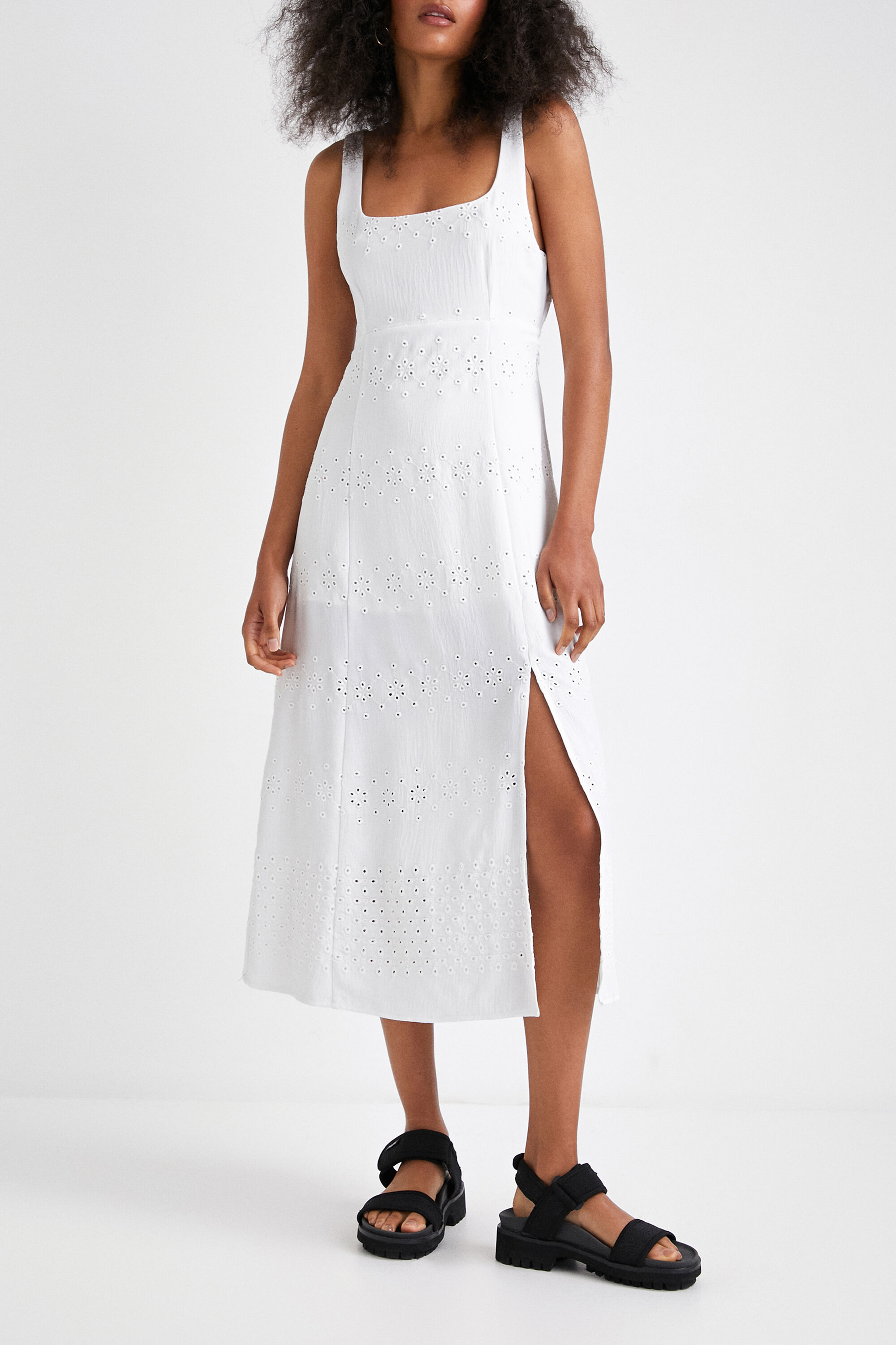 Vestido largo bordado ingl&eacute;s